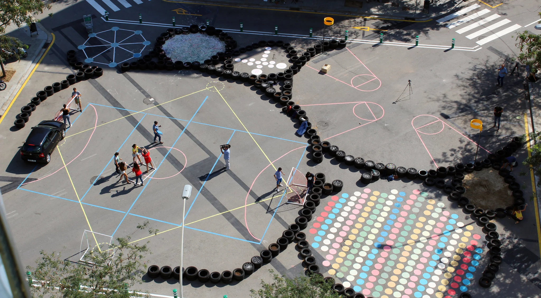(Barcelona Superblocks, Courtesy of Barcelona Architecture Walks)