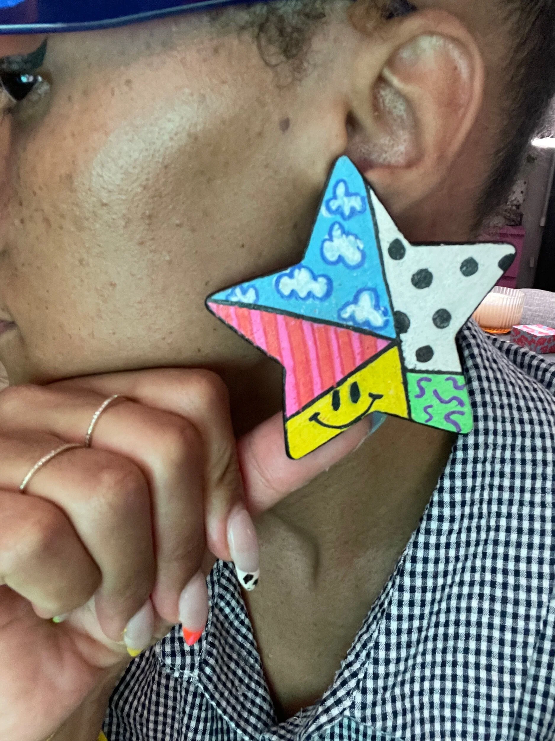 6D0669B2-21E0-43F0-9676-B313FFFC083C