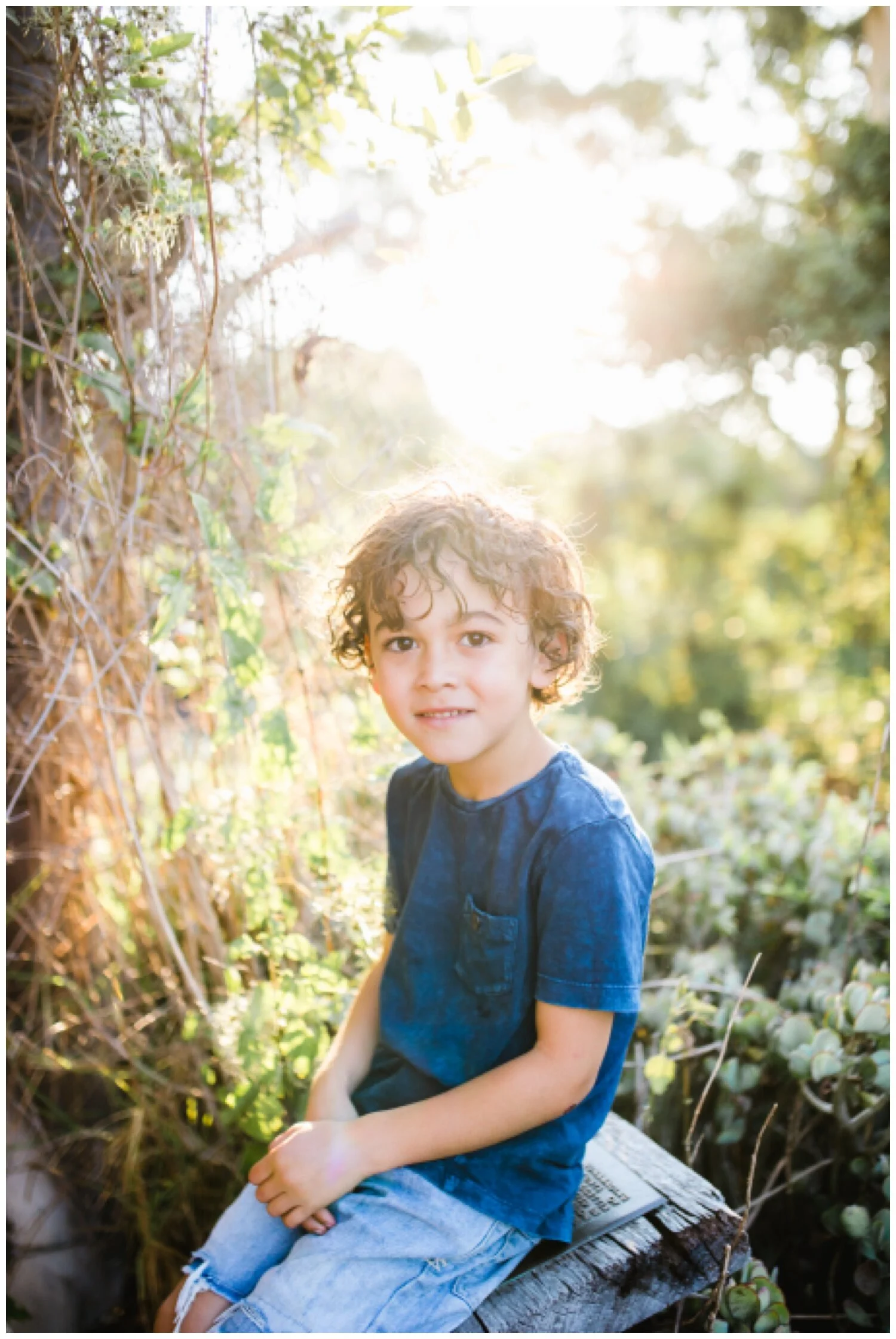 Family photographer Diamond Creek. Natural family photography. Siblings. Brother and sister. Backlight. Natural light. Sunset. Sunrise. Melbourne. Candid summer autumn spring garden