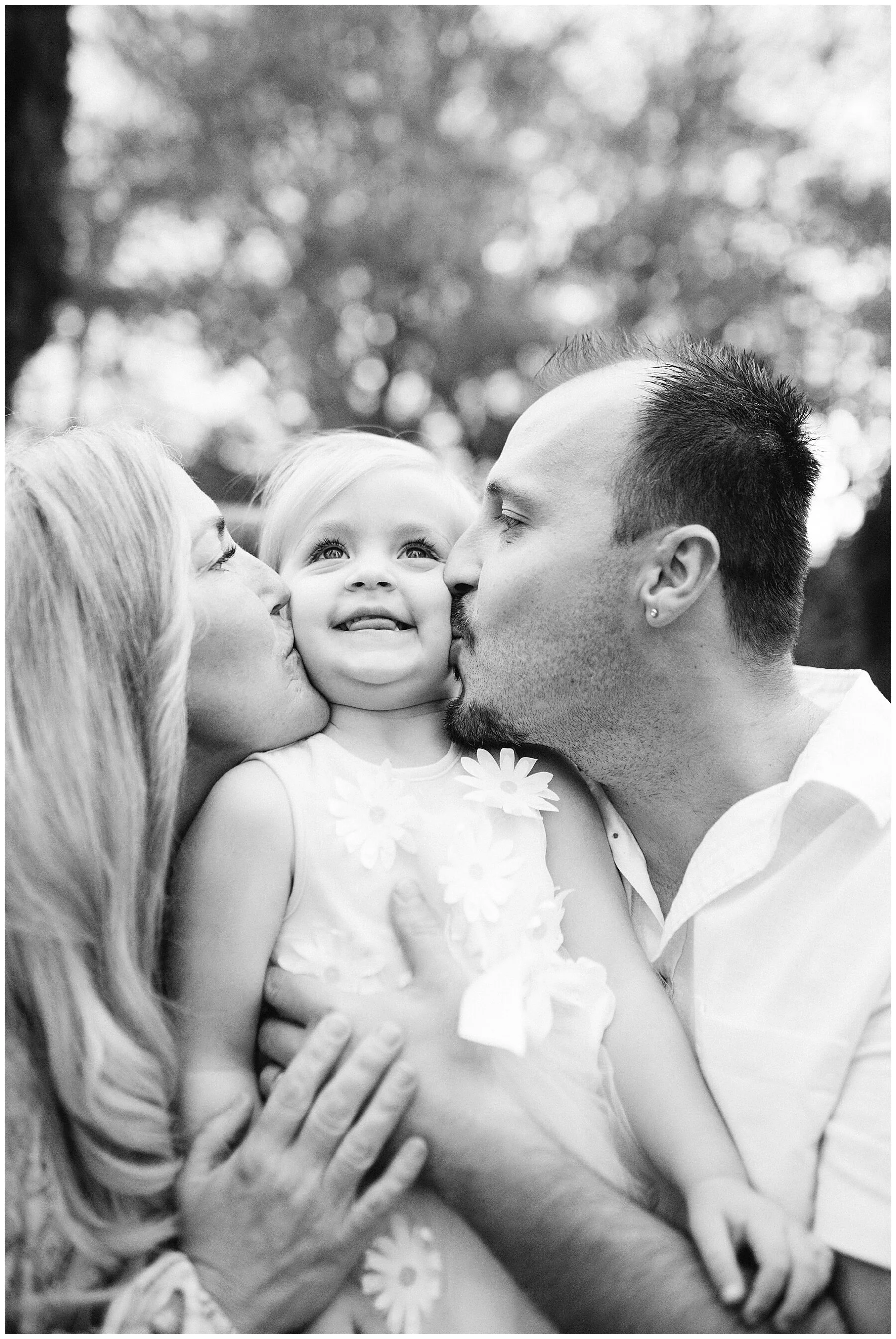 Family Photographer Kew.jpg