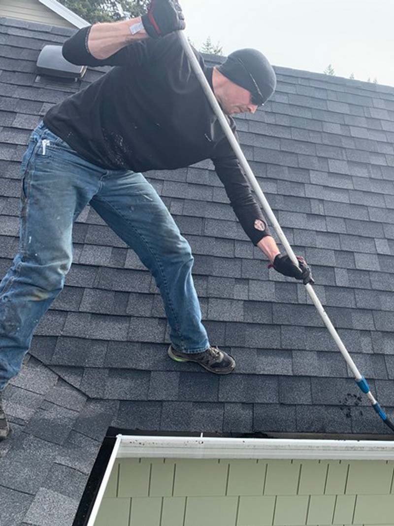 Gutter-Cleaning-Capitol-Hill-WA.jpg