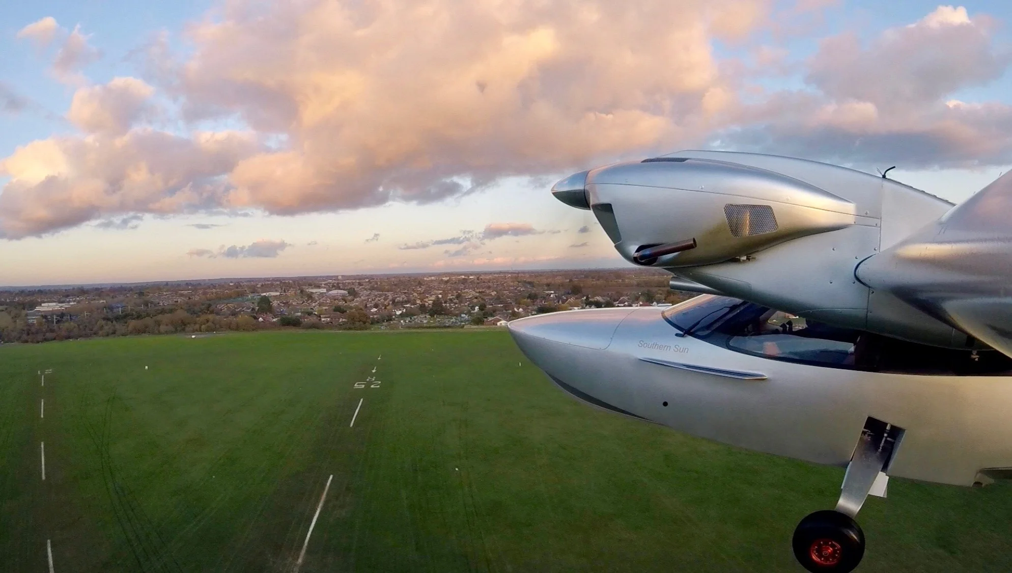 London to Darwin #1: Up, Up and Away! 