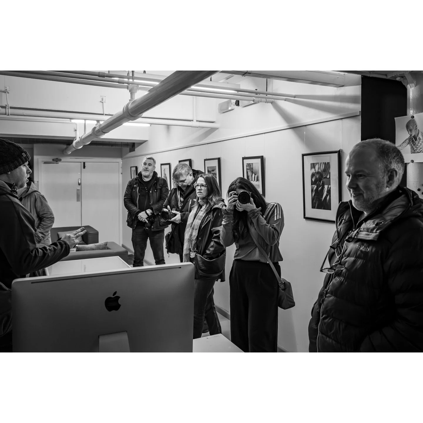 During a Leeds photowalk on Saturday myself and other local, photographers were transported back into the analogue age of photography with a tour of the Aire Street darkroom courtesy of @thirty5mill_uk who kindly talked us through the processes invol