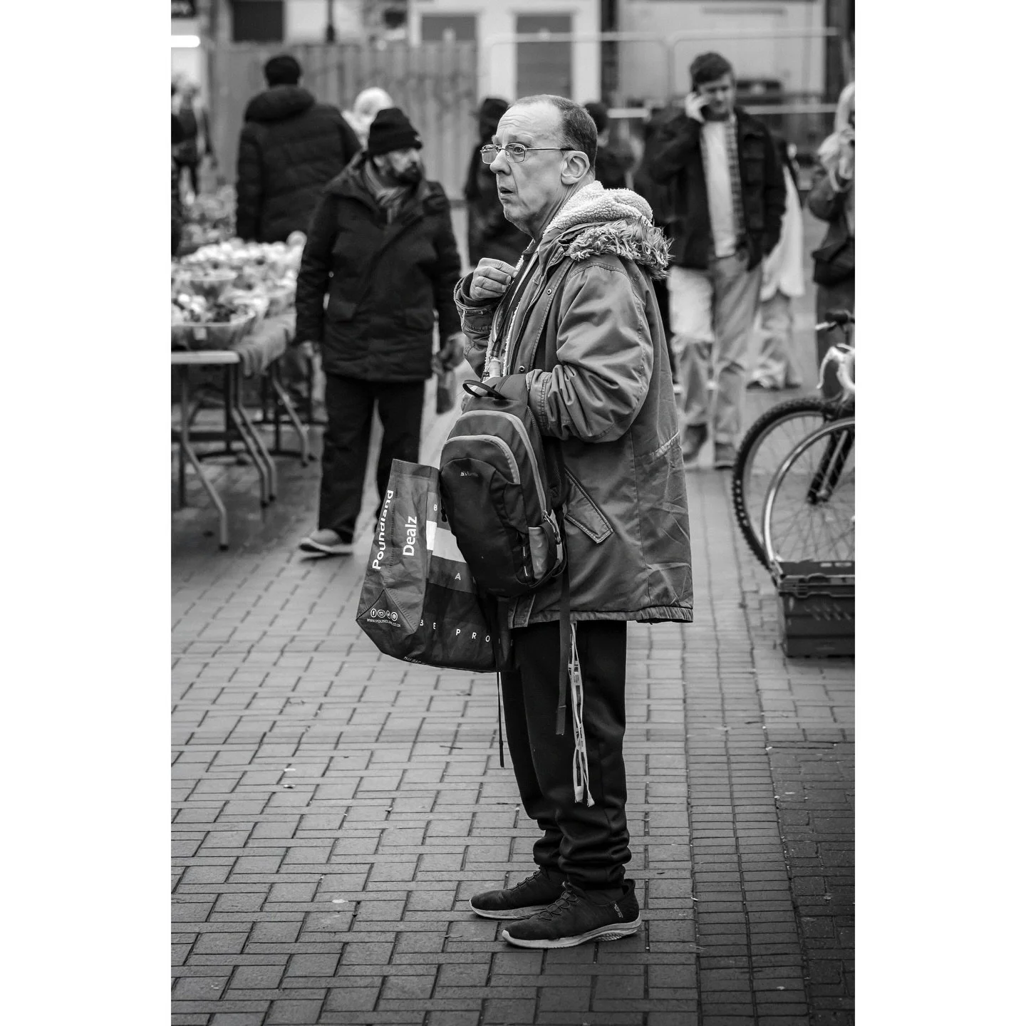 Leeds photo walk photo dump.
More city centre randomness.

#leeds #blackandwhitestreetphotography #blackandwhite #streetphotography #bnwstreetphotography