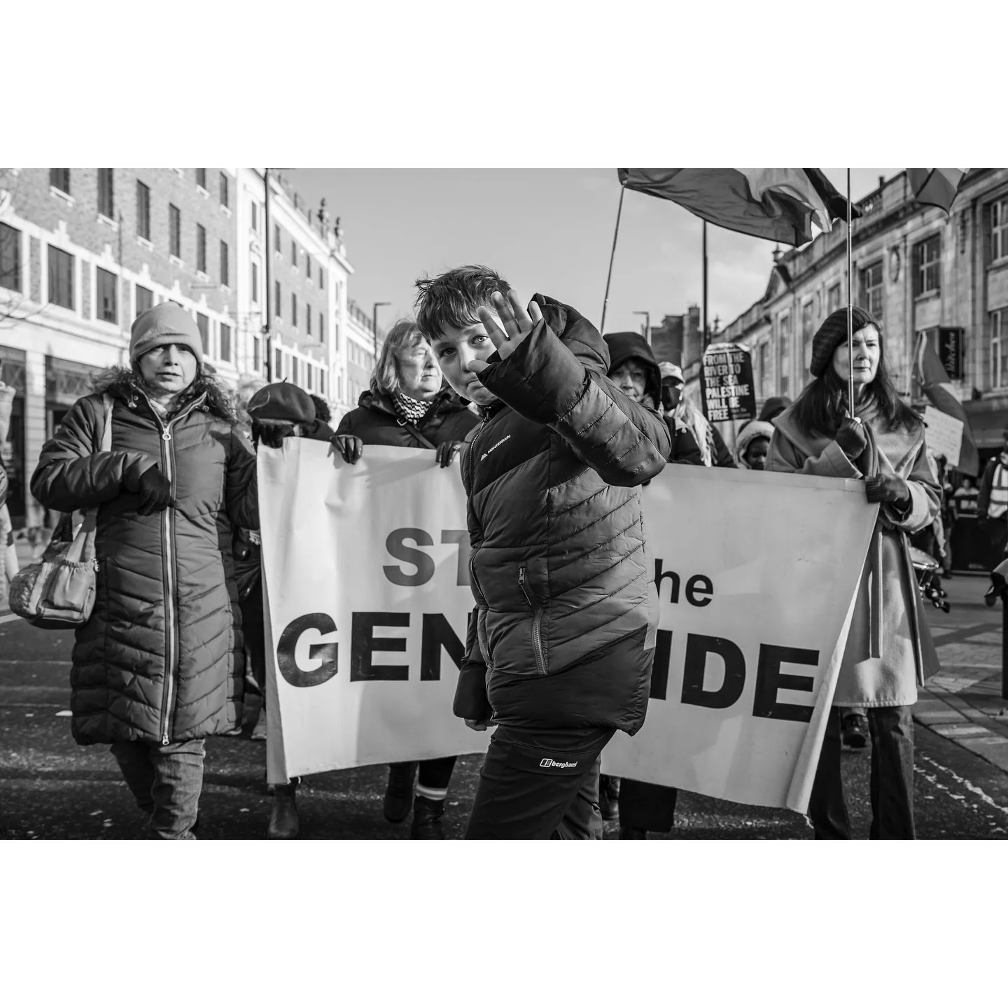 Photobombed!

#leeds #streetphotography_bw #streetphotography #bnw #streetstyle