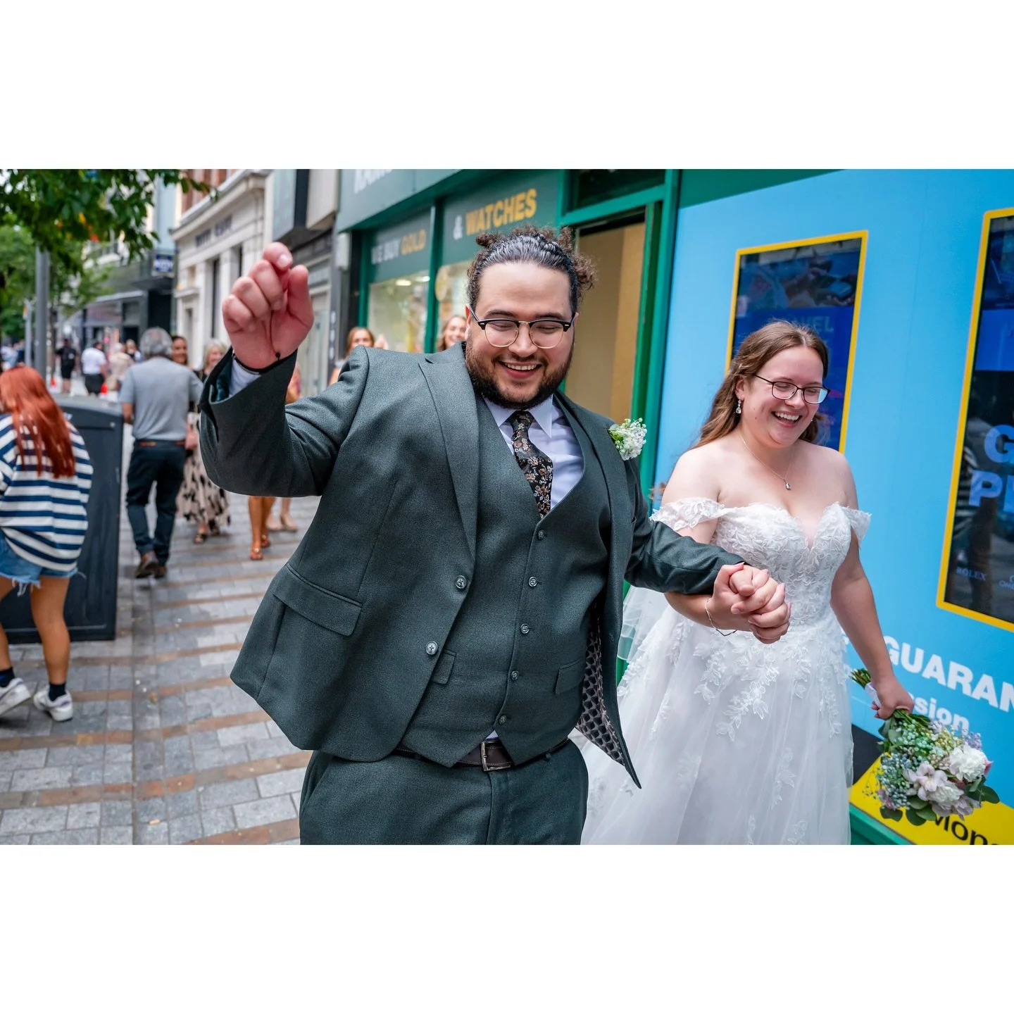 What could be better than complete strangers sharing your joy of your big day?

If you&rsquo;re having a registry office or town hall wedding and your reception venue is within walking distance, I&rsquo;m always happy to go that extra mile (that&rsqu