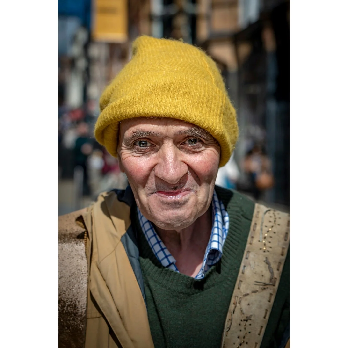 The Briggate Sandwich Board Preacher.
As followers will know, a longtime photographic subject of mine. He allowed me to get a nice closeup and keen to get his different messages out there, he even flipped his boards around  for me.

#streetportraits 