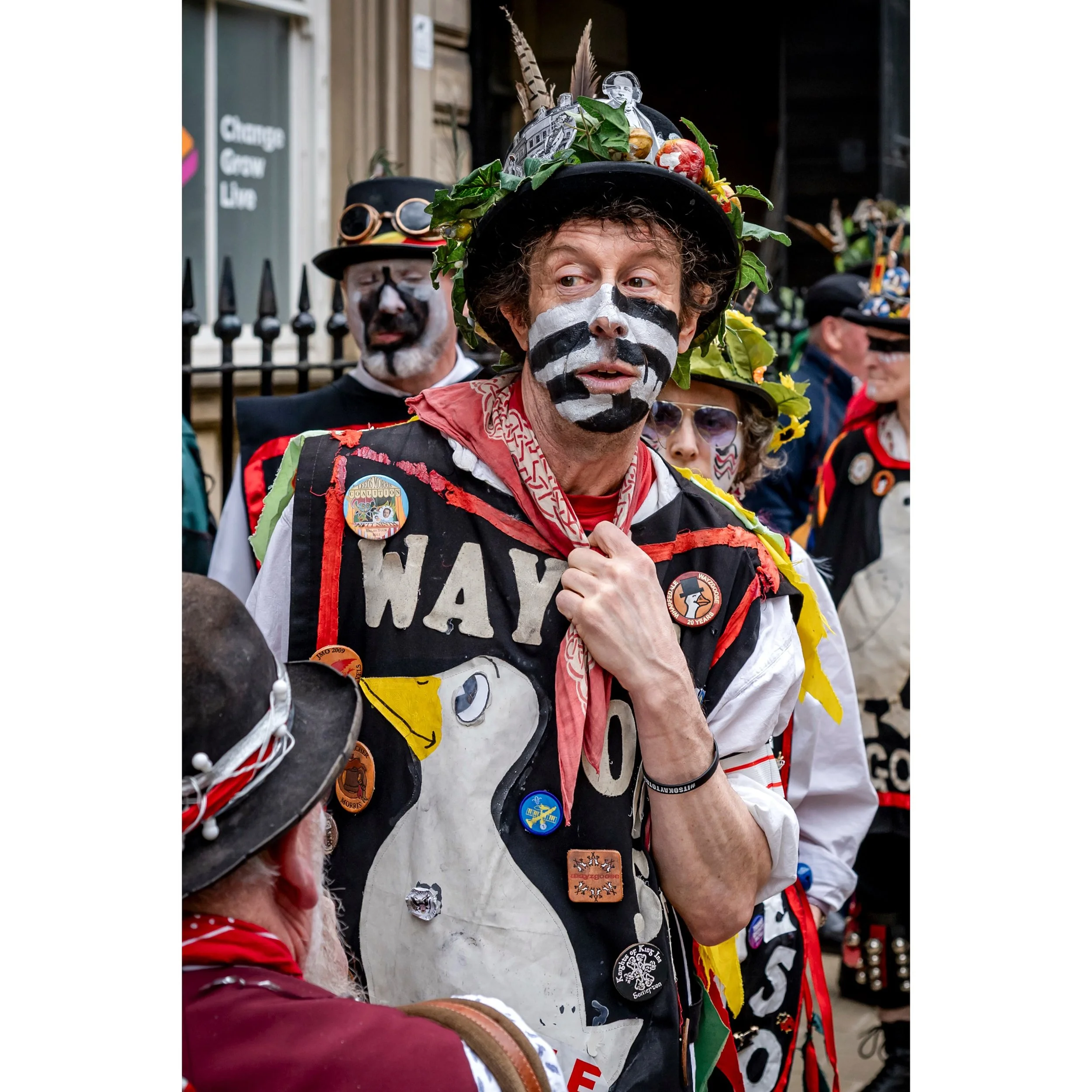 The Morris Dancers once again bringing colourful traditional entertainment to the Saturday shoppers.

#leeds #morrisdancers #streetphotography #streetperformance #leedslife