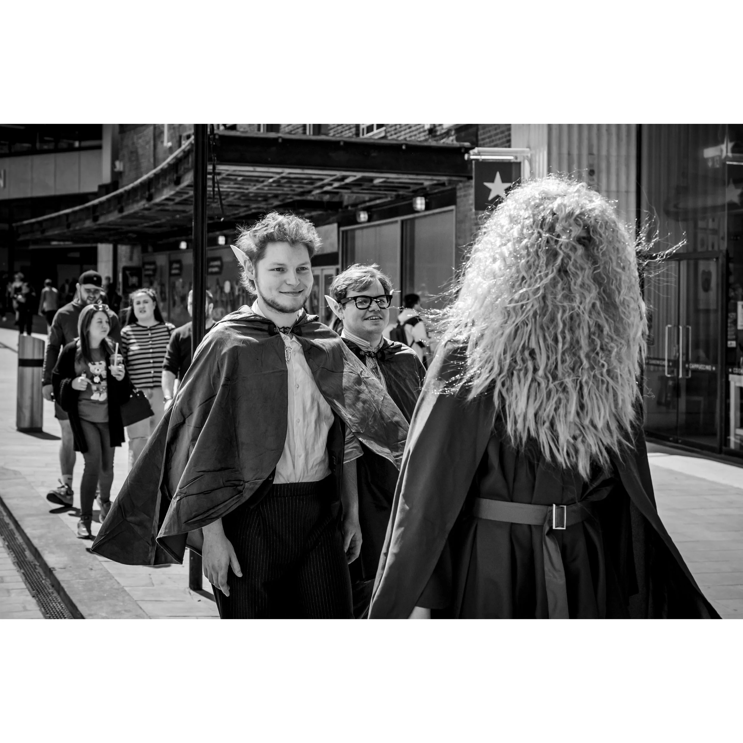 Leeds - For no particular reason.
More random randomness from random rambles around the city.

#leeds #bnwstreetphotography #blackandwhite #streetphotography_bw #leedslife