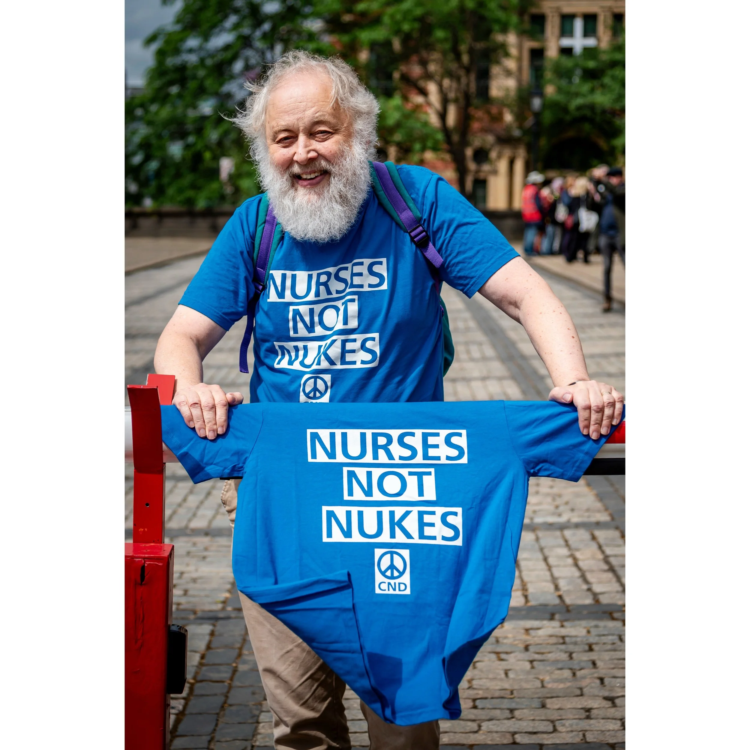 From my Activist Archive.
Nurses not Nukes! ☮️

#lensculturestreets #streetportrait #activist #nhs #cnd