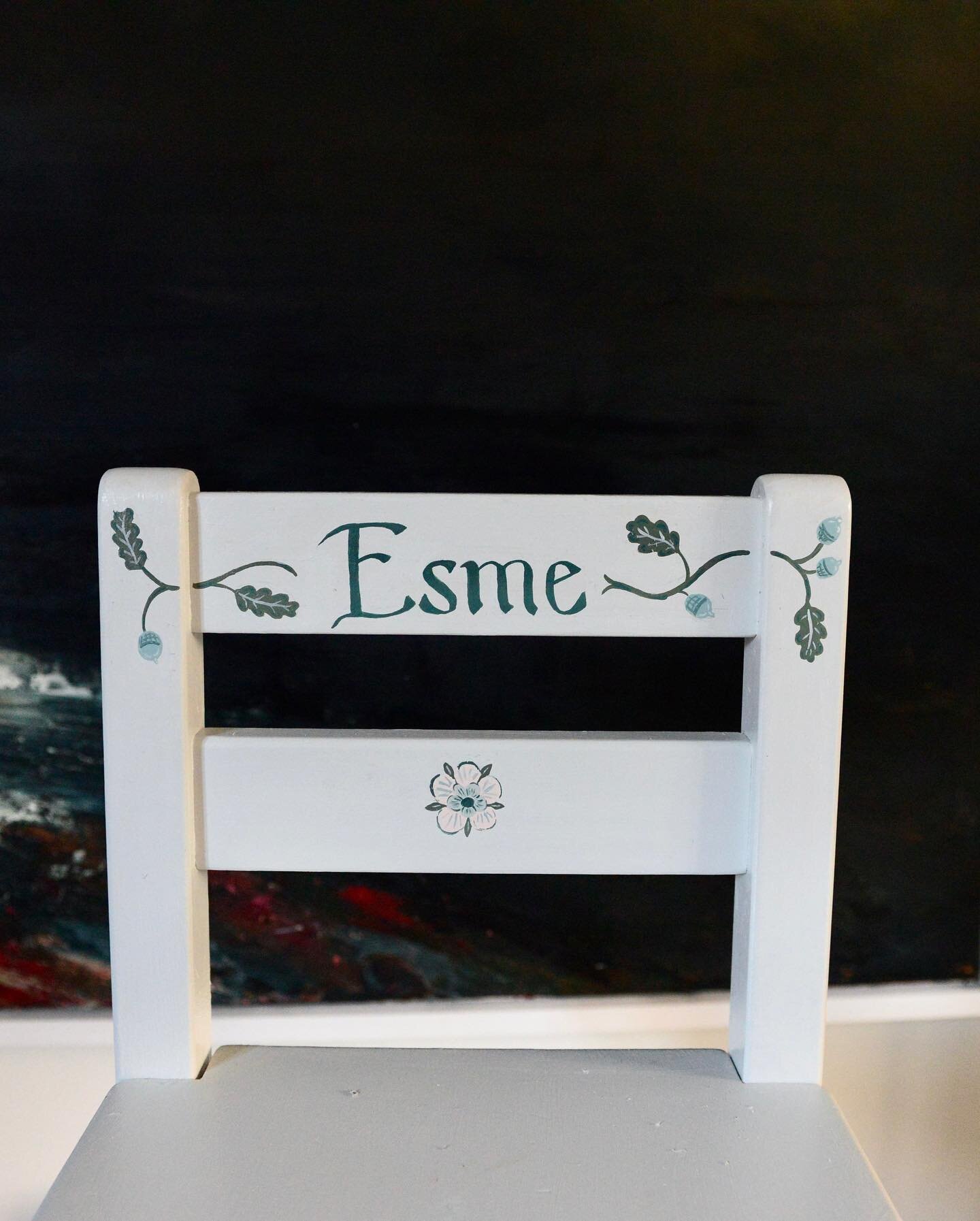 Oops turns out my son posted this for me&hellip;! I finally finished the chair for Esme. When I made Arthur&rsquo;s I wondered if there&rsquo;d be another named chair and if so what they&rsquo;d be called. Here she is! With a snail deer I saw posted 