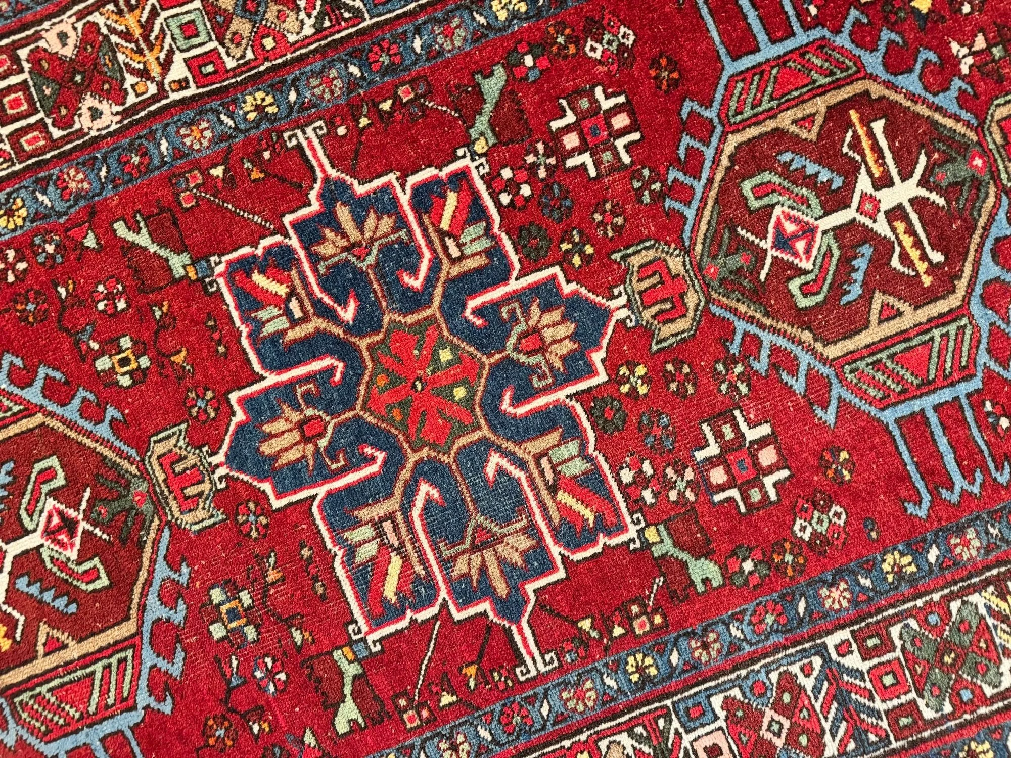 10_26_03_00007_10_Antique_Persian_Heriz_Rug.jpeg