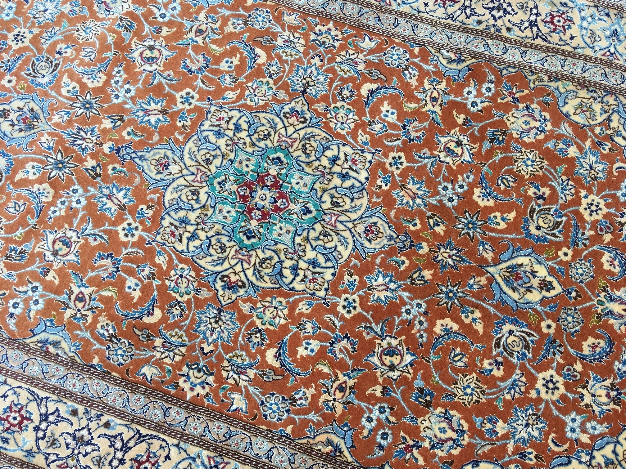 18.56.00002_4.jpg