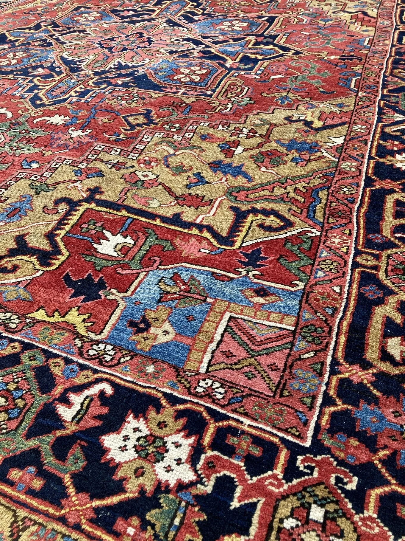 20.25.00011_4 Antique Vintage Persian Heriz Rug Carpet.jpg