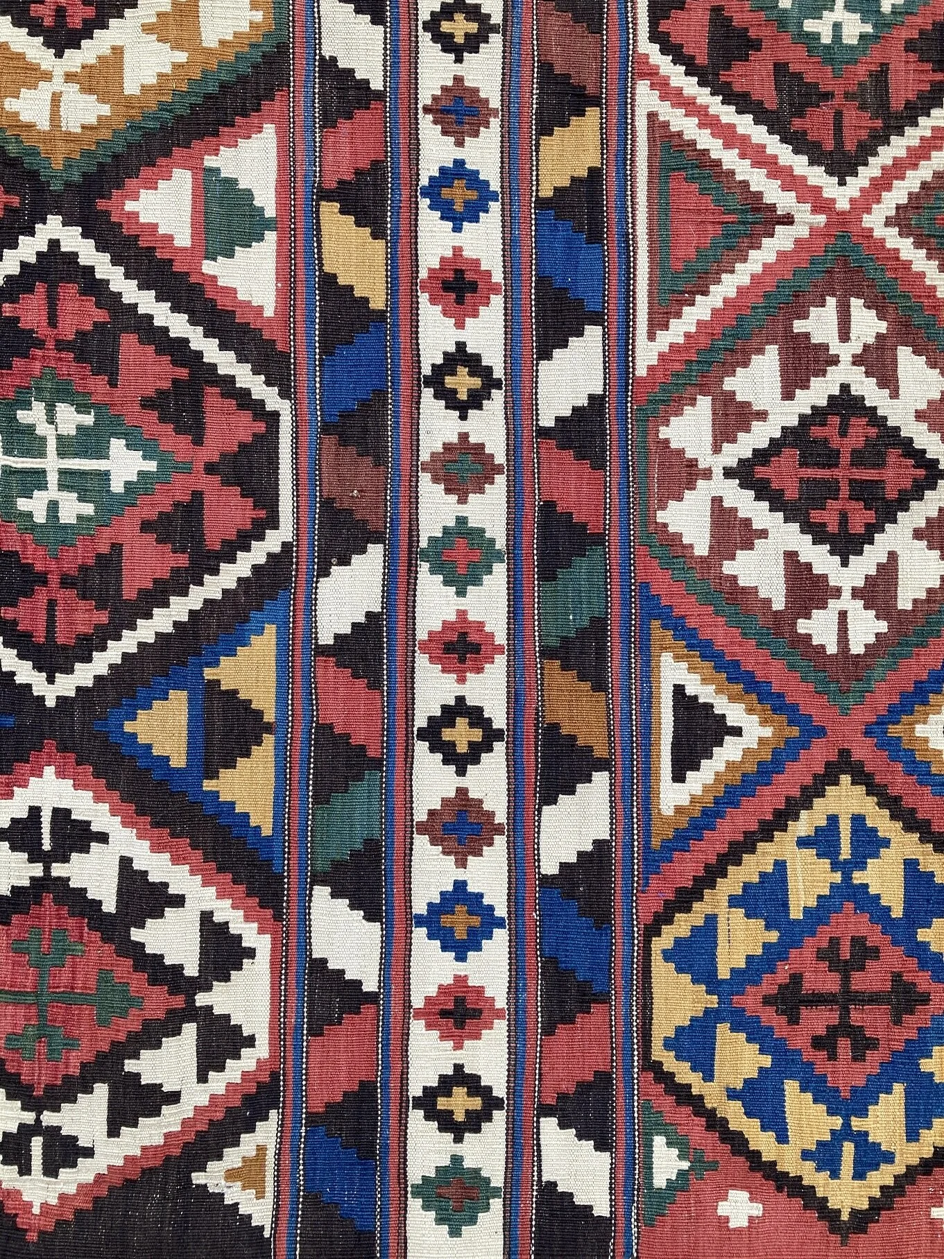 21.12.00006_8 Antique Caucasian Shirvan Kilim.JPG