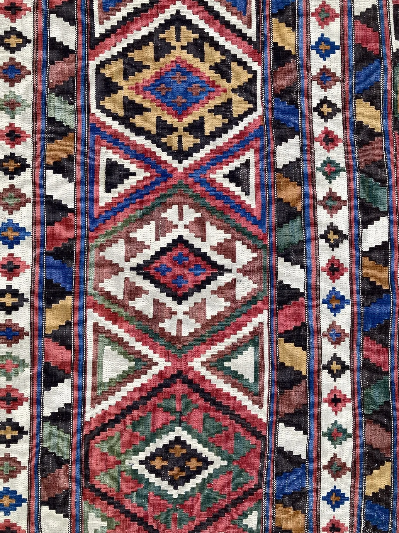 21.12.00006_7 Antique Caucasian Shirvan Kilim.JPG