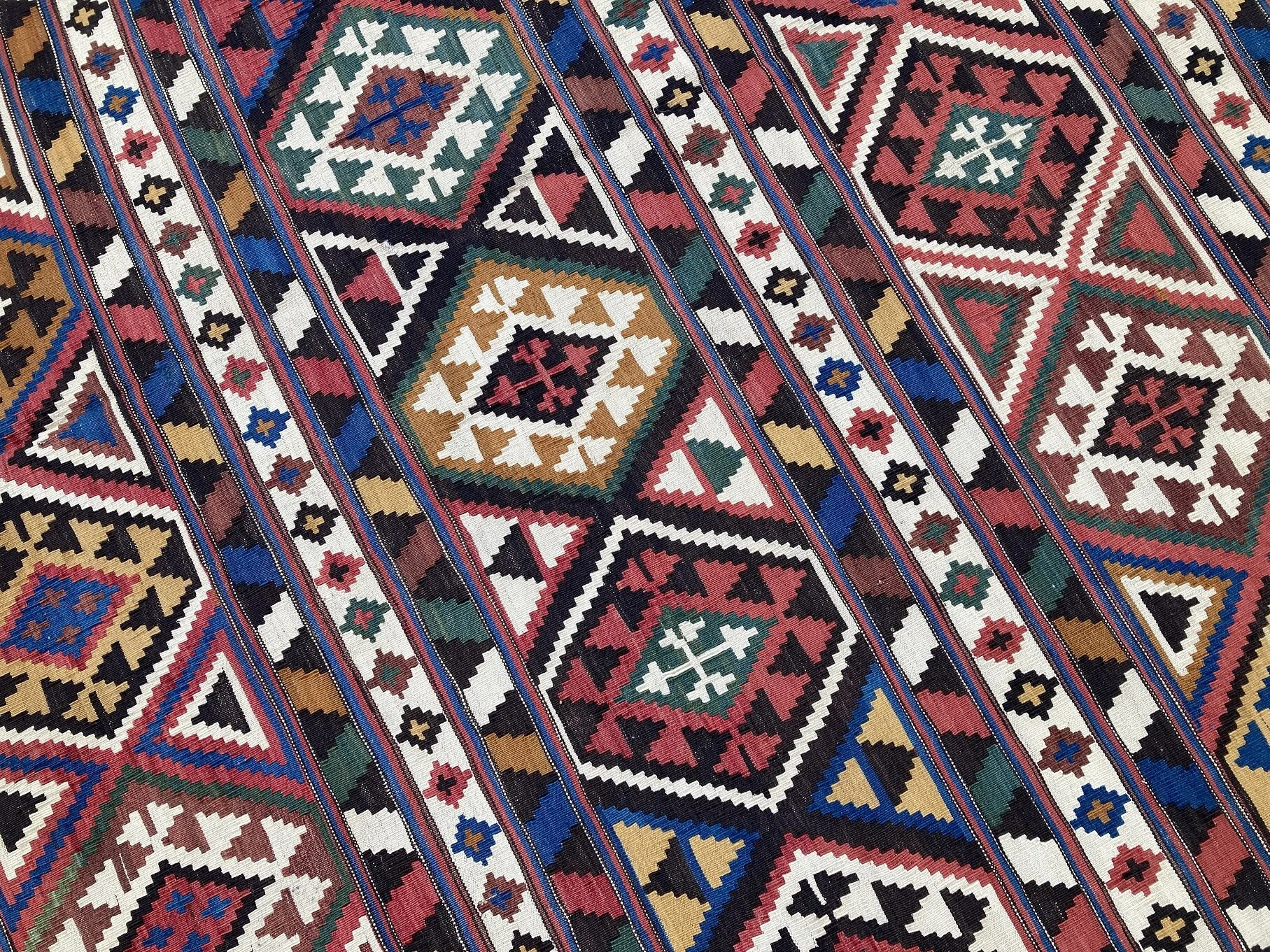 21.12.00006_5 Antique Caucasian Shirvan Kilim.jpg