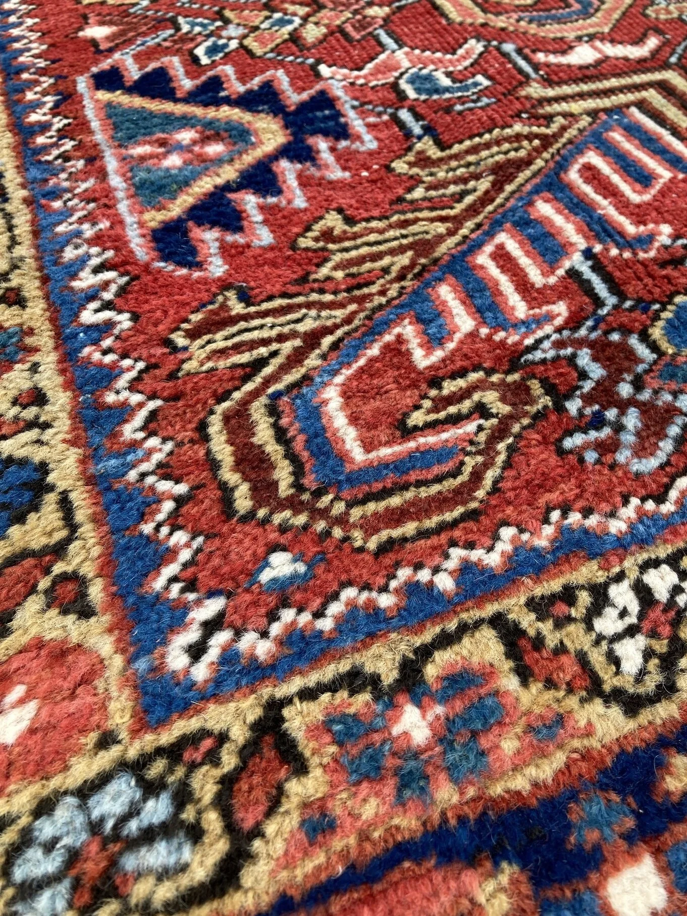 21.16.000001_8 Antique Persian Heriz Carpet.JPG