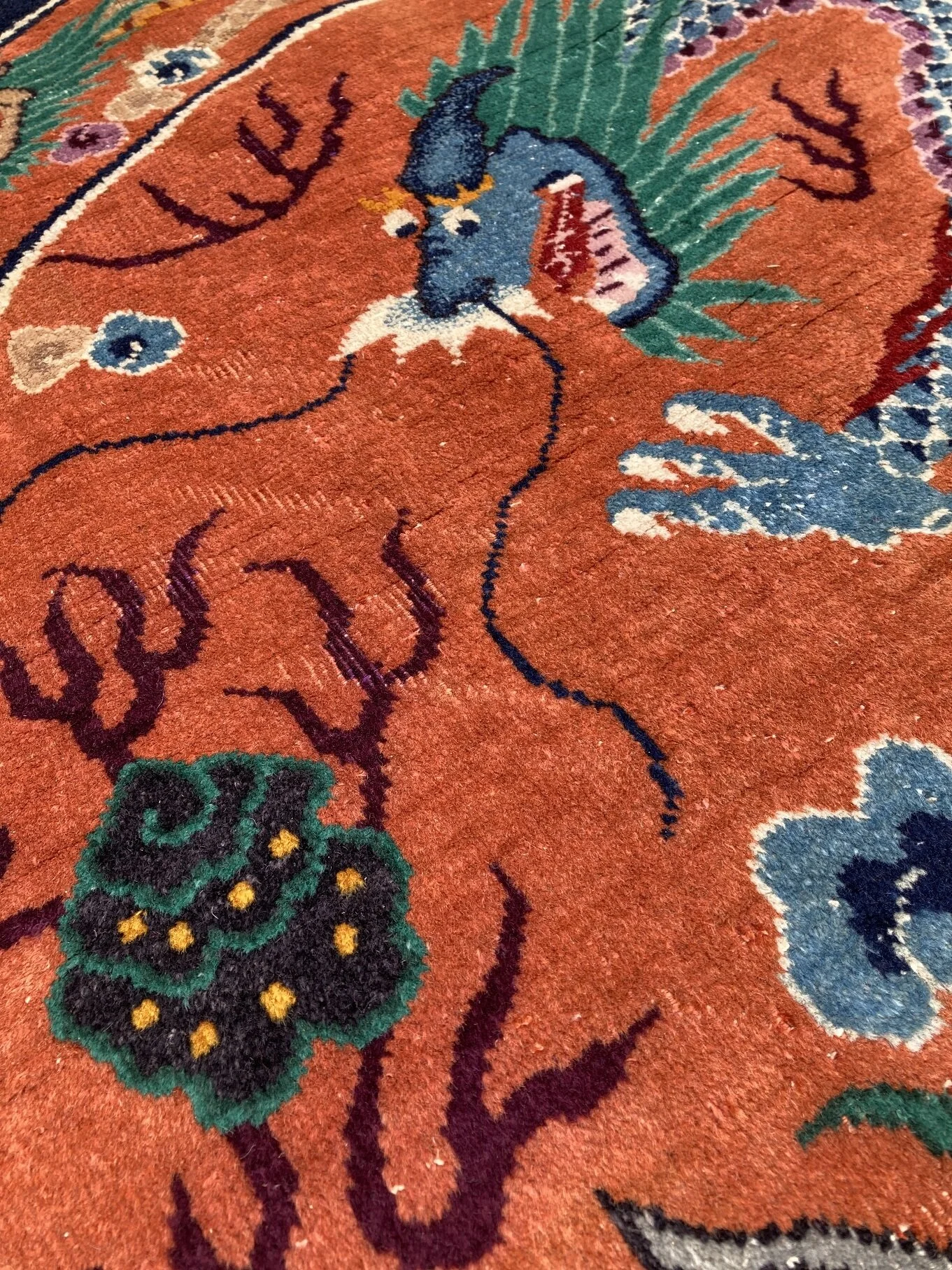 21.20.00001_5 Antique Chinese Art Deco Dragon Round Rug.JPG