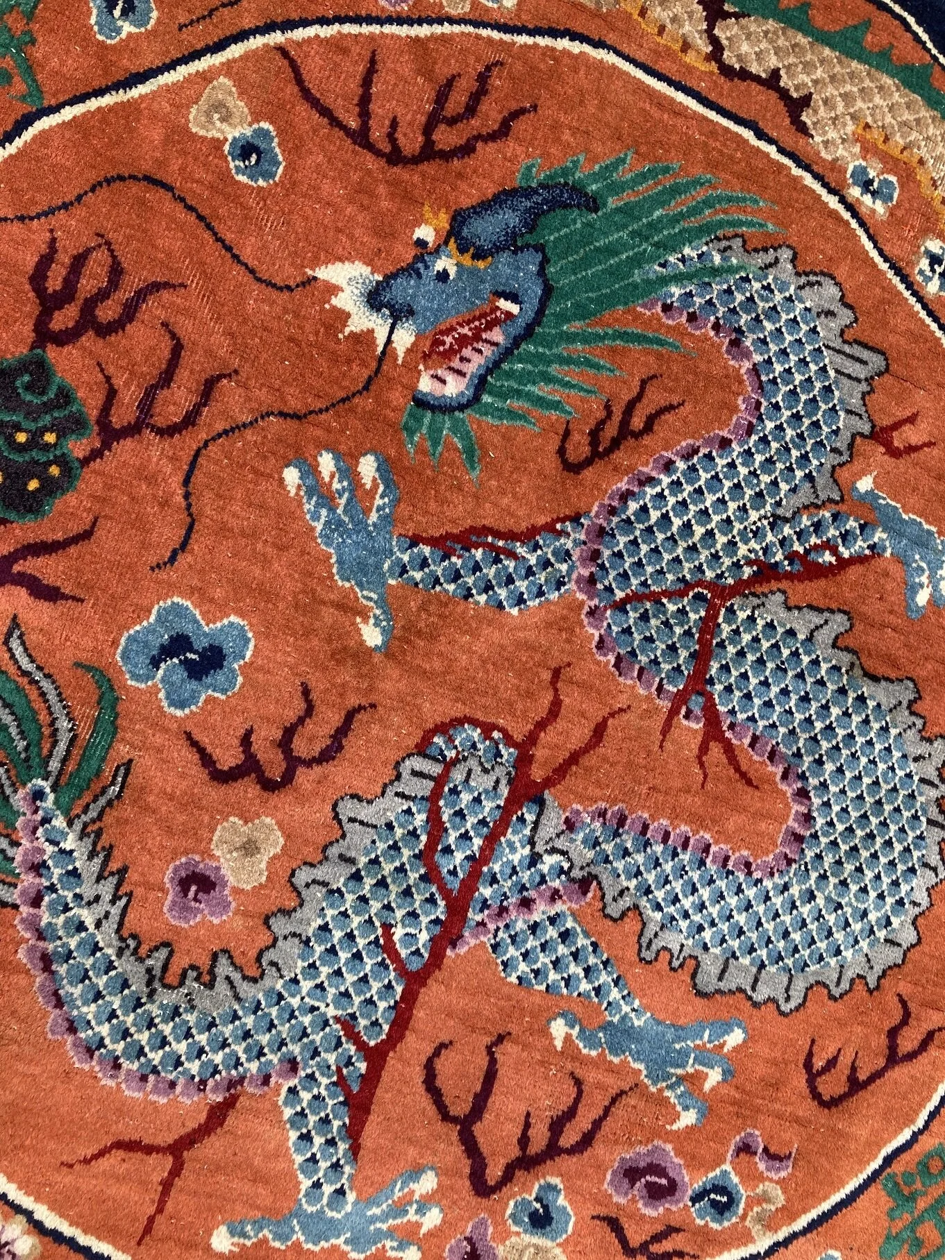 21.20.00001_7 Antique Chinese Art Deco Dragon Round Rug.JPG