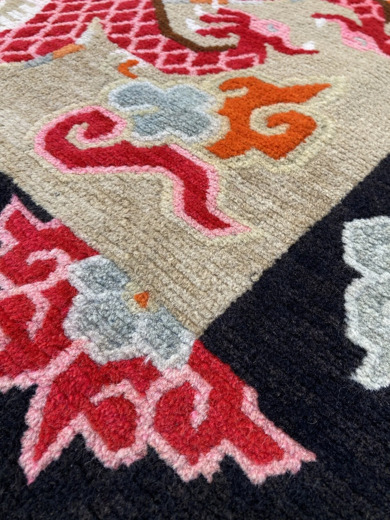 21.24.00001_6 Antique Tibetan Dragon Rug.JPG