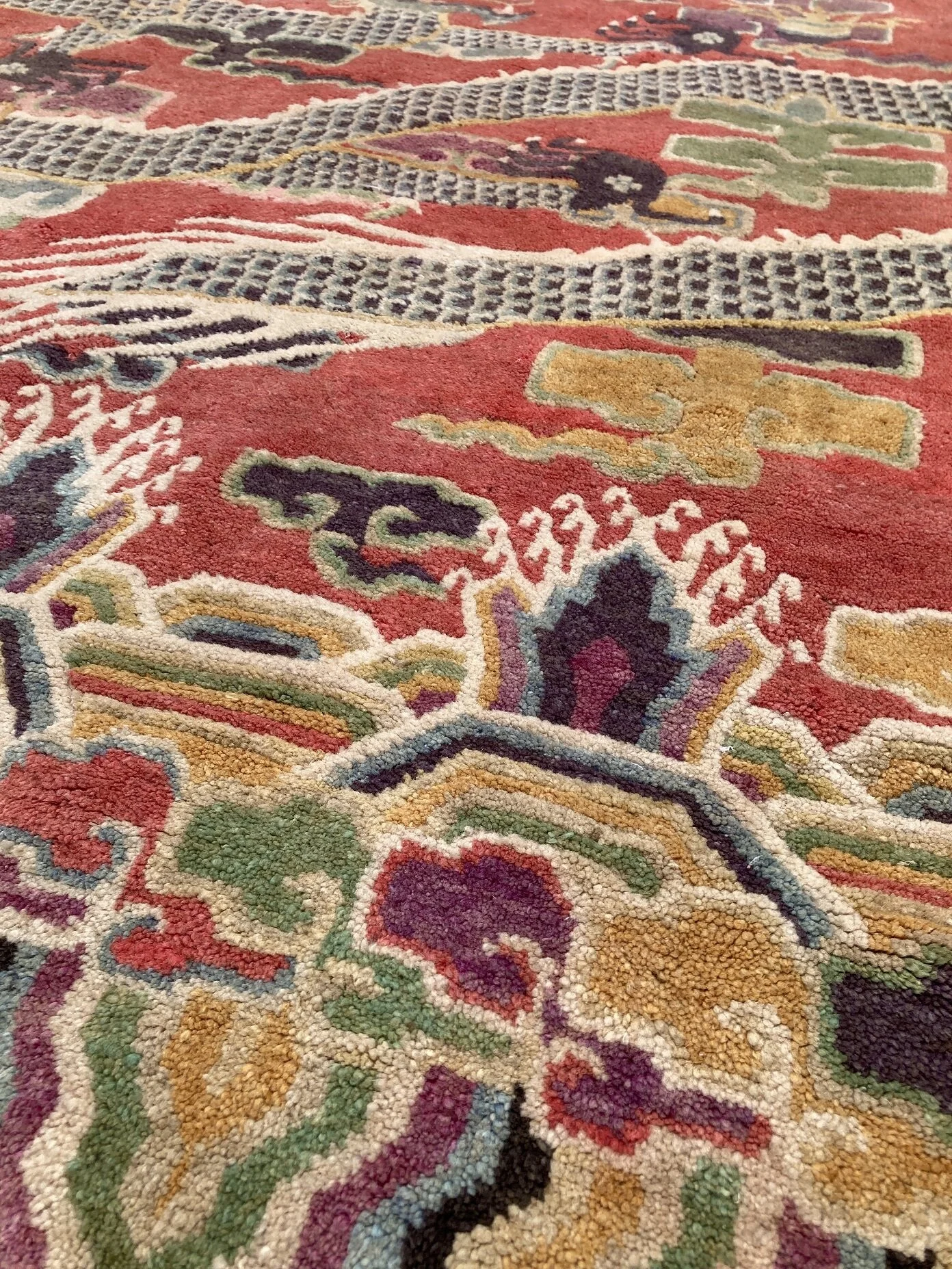 21.17.00005_4 Antique Tibetan Pillar Rug.JPG