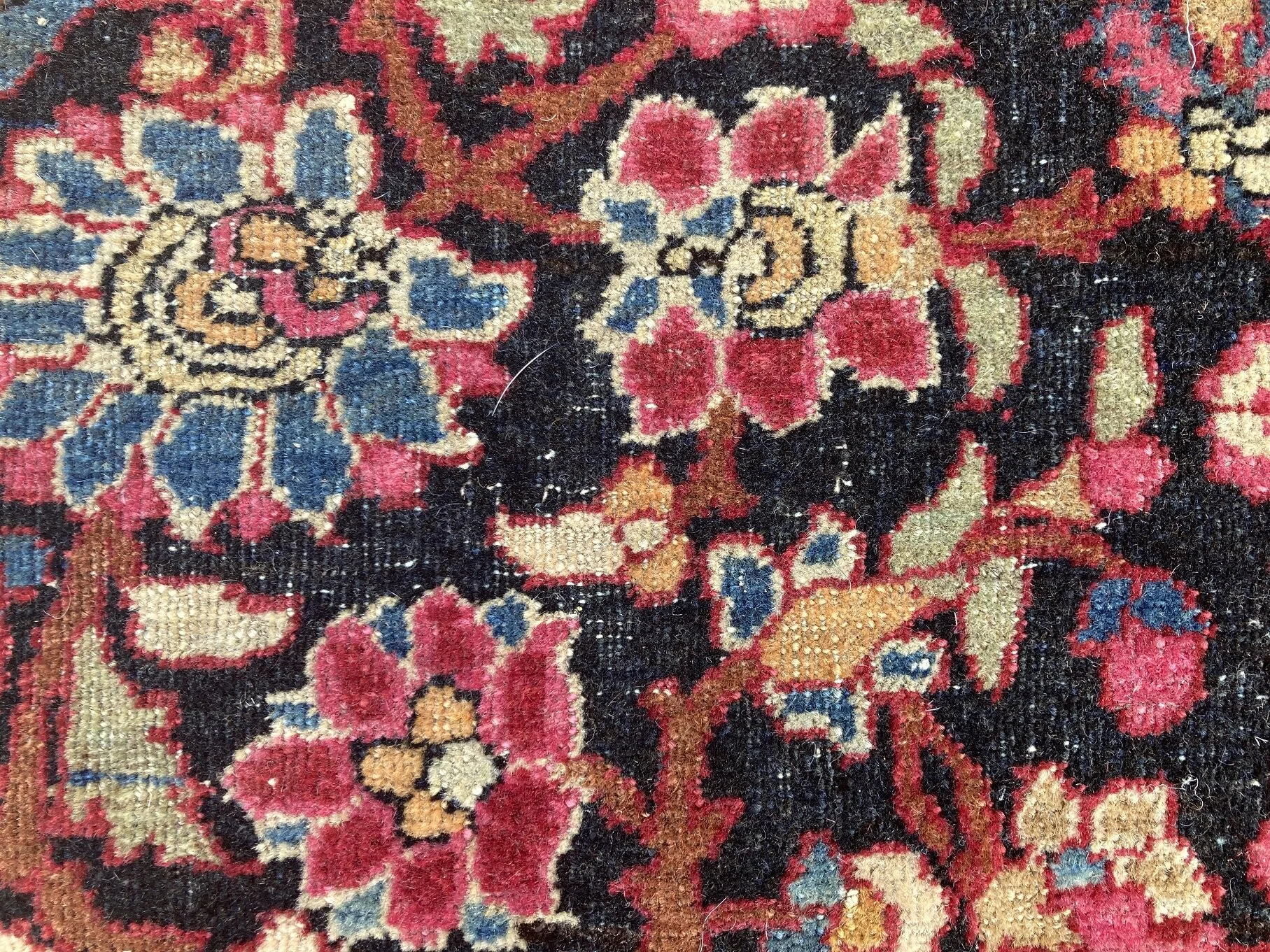 21.23.00003_10 Antique Persian Isfahan Rug.jpg
