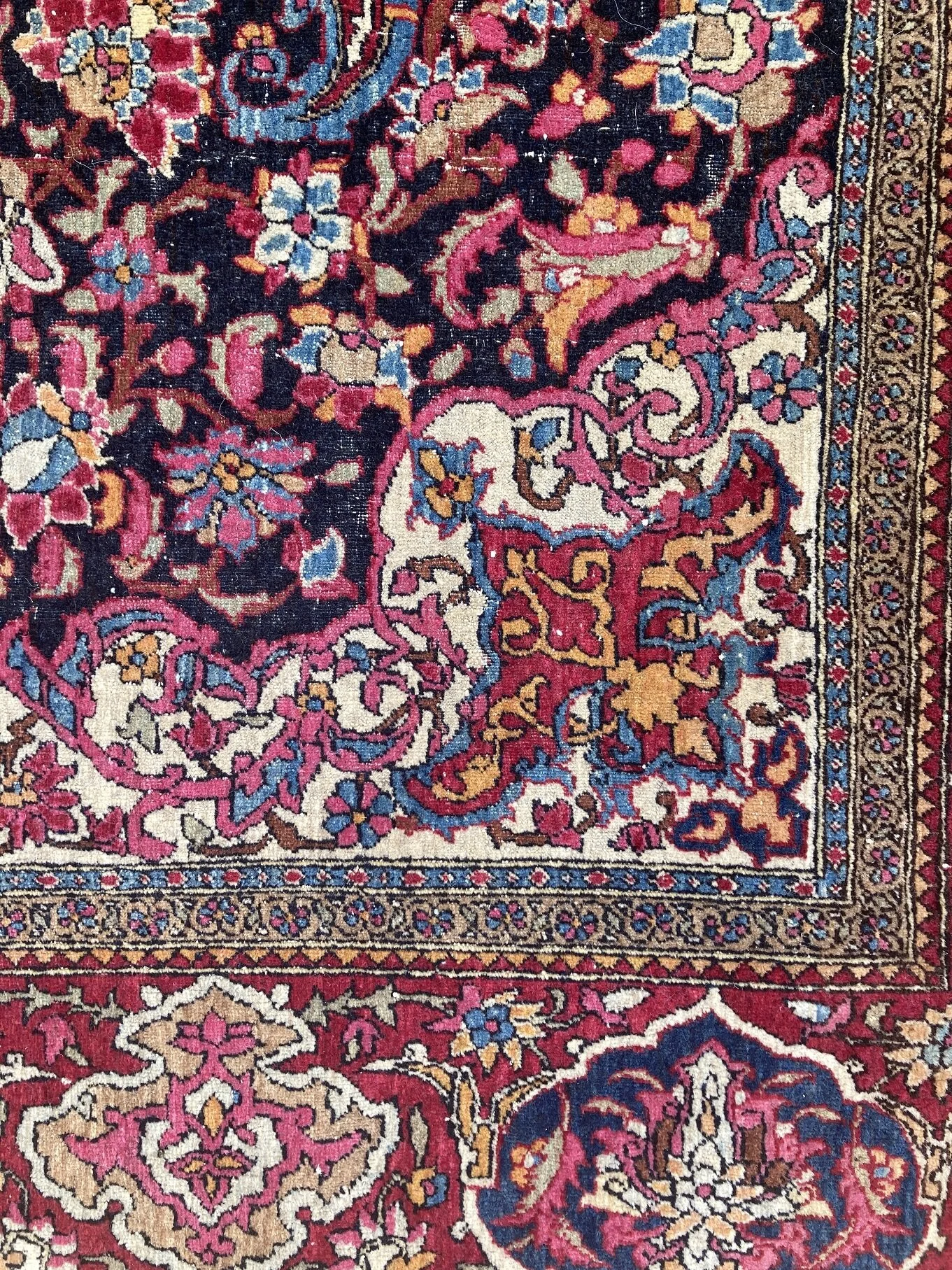 21.23.00003_8 Antique Persian Isfahan Rug.jpg