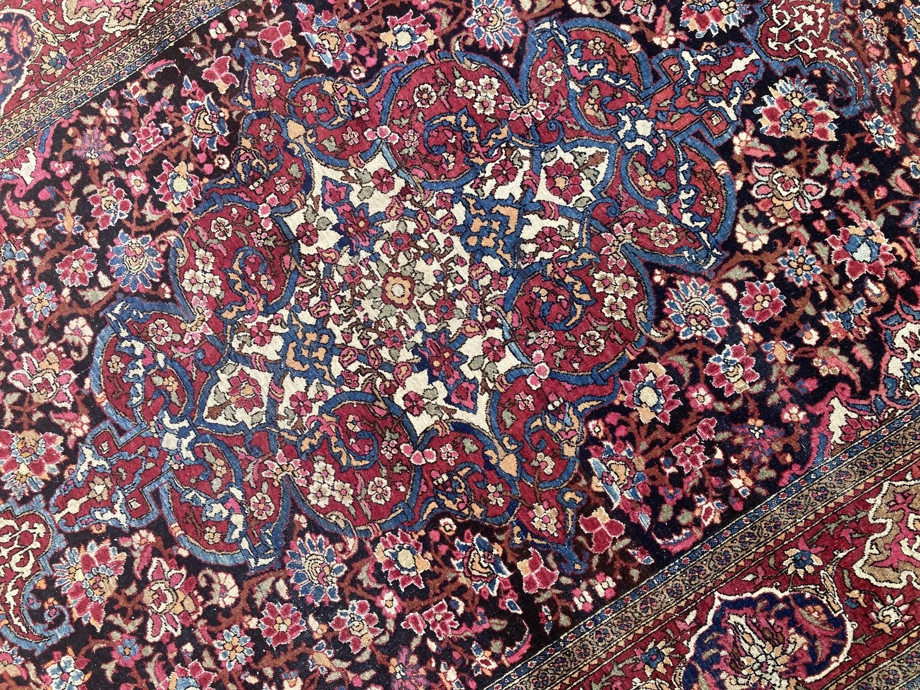 21.23.00003_5 Antique Persian Isfahan Rug.jpg