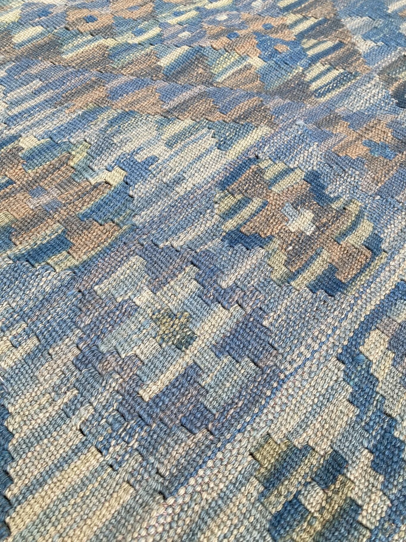 21.25.00004_7 Afghan Kilim.JPG