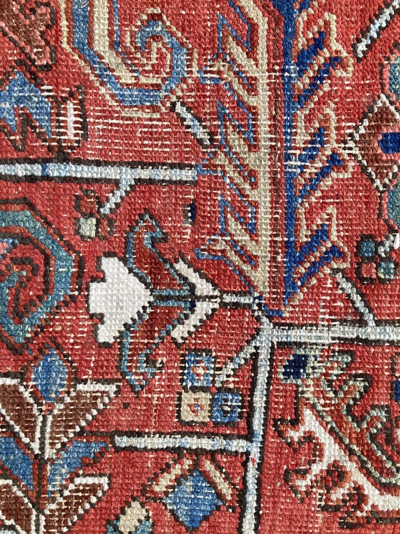 220100006_9 Antique Persian Heriz Carpet.JPG