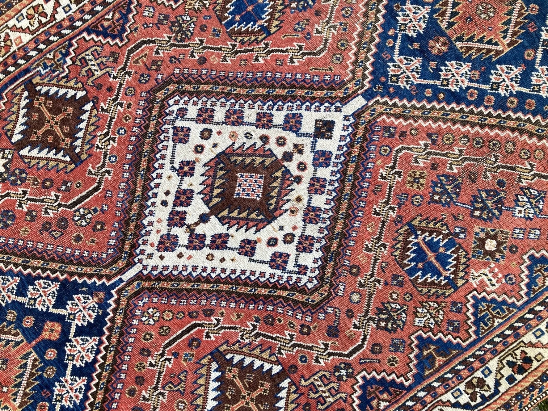 220300003_8 Antique Persian Tribal Qashqai Rug.JPG