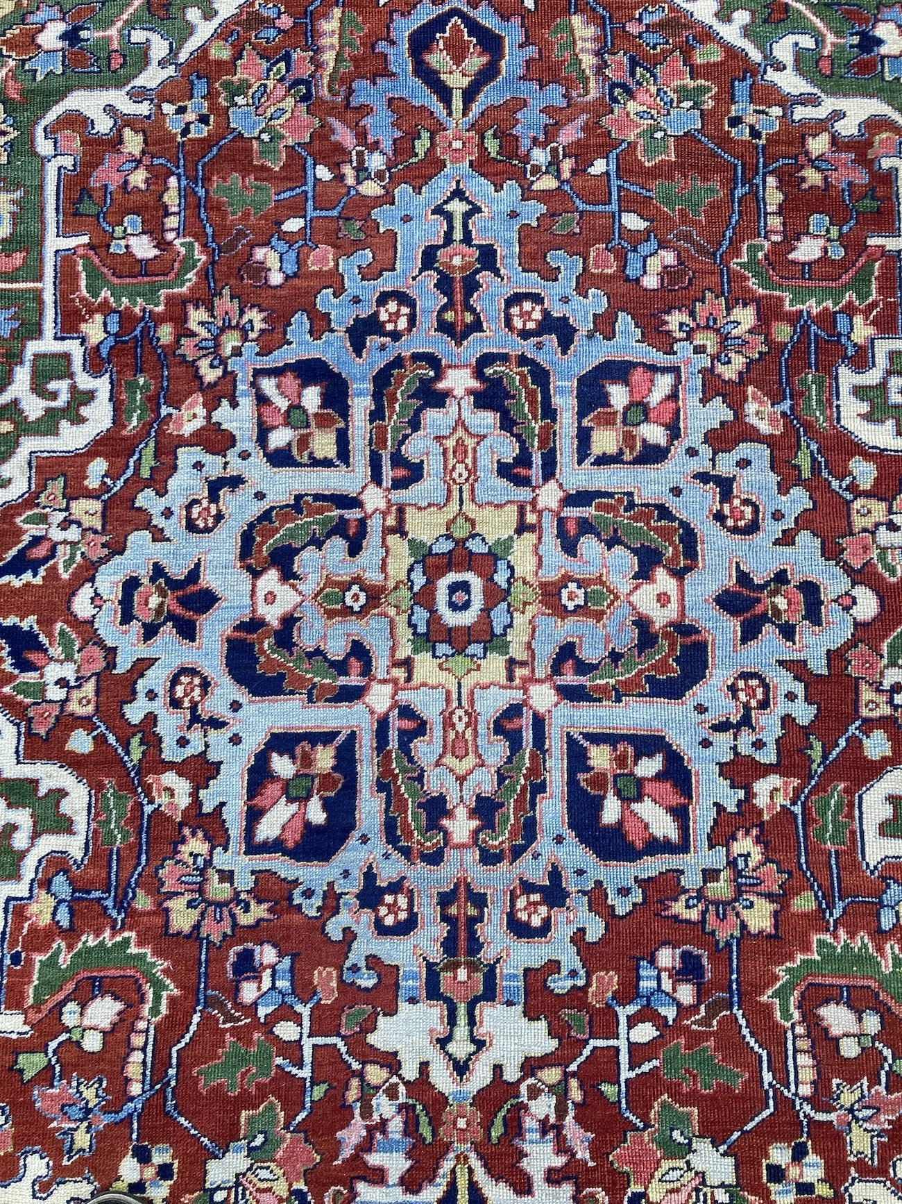 220600001_10 Antique Persian Heriz Carpet.JPG