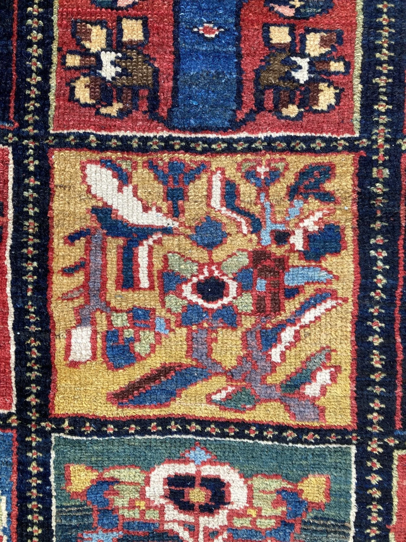 22.12.00006_15 Antique Persian Bakhtiar Carpet.jpg