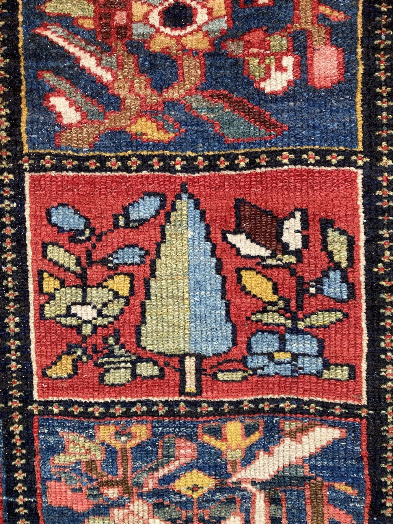 22.12.00006_14 Antique Persian Bakhtiar Carpet.jpg