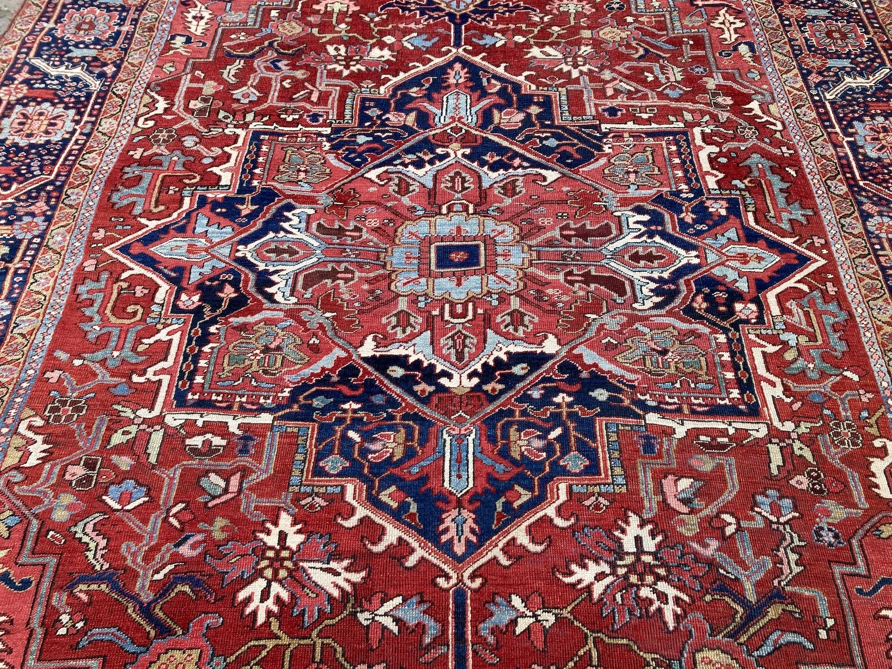 22.09.00002_4 Antique Persian Heriz Carpet.JPG