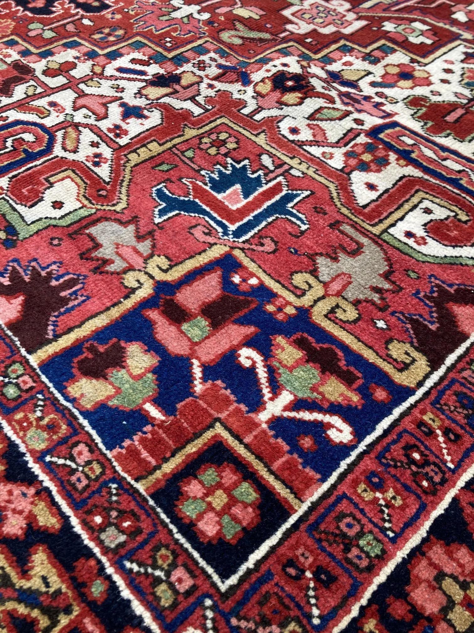 22.09.00001_6 Antique Persian Heriz Carpet.JPG