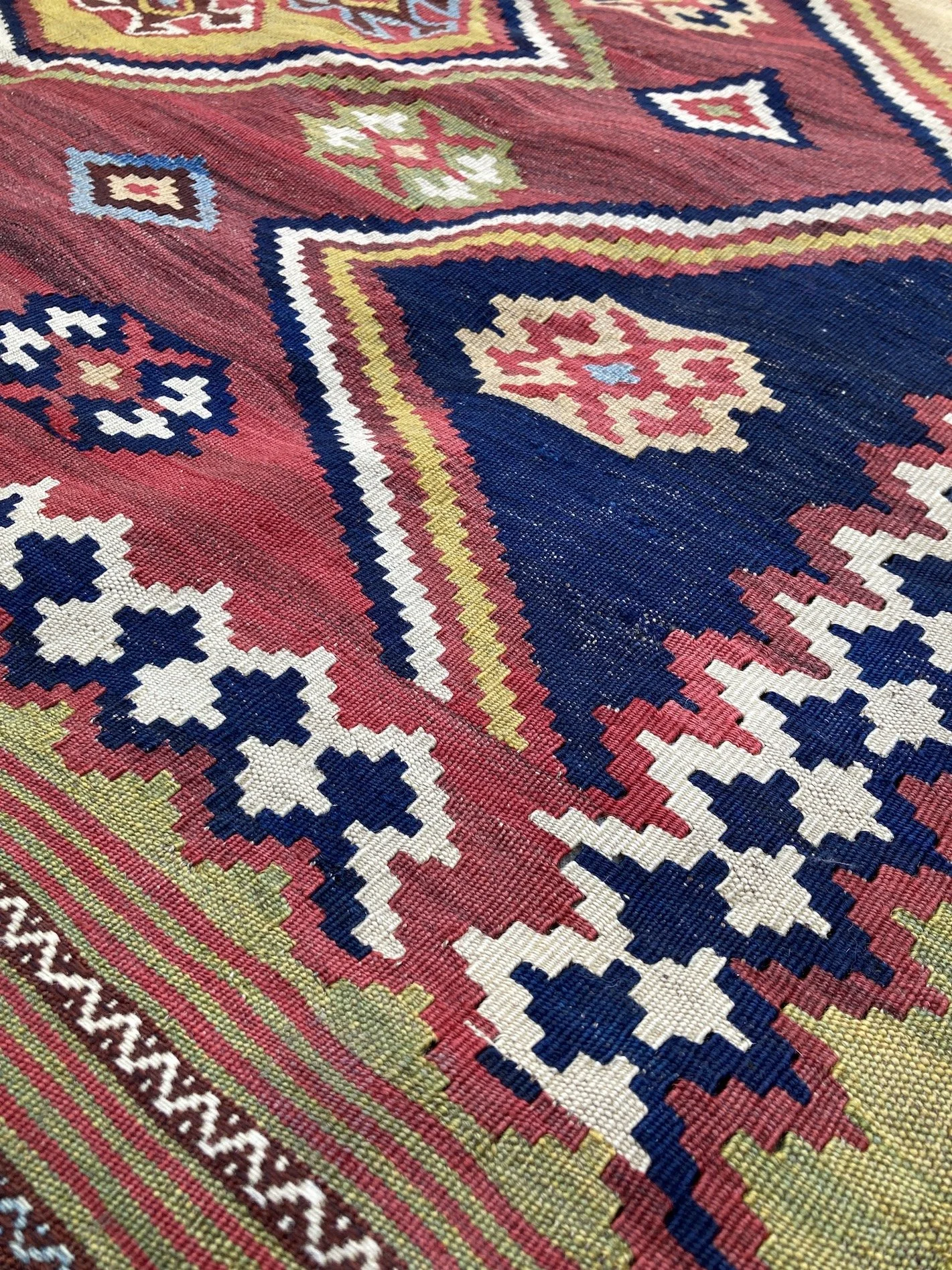 22.10.00004_6 Antique Persian Qashqai Kilim Rug.JPG