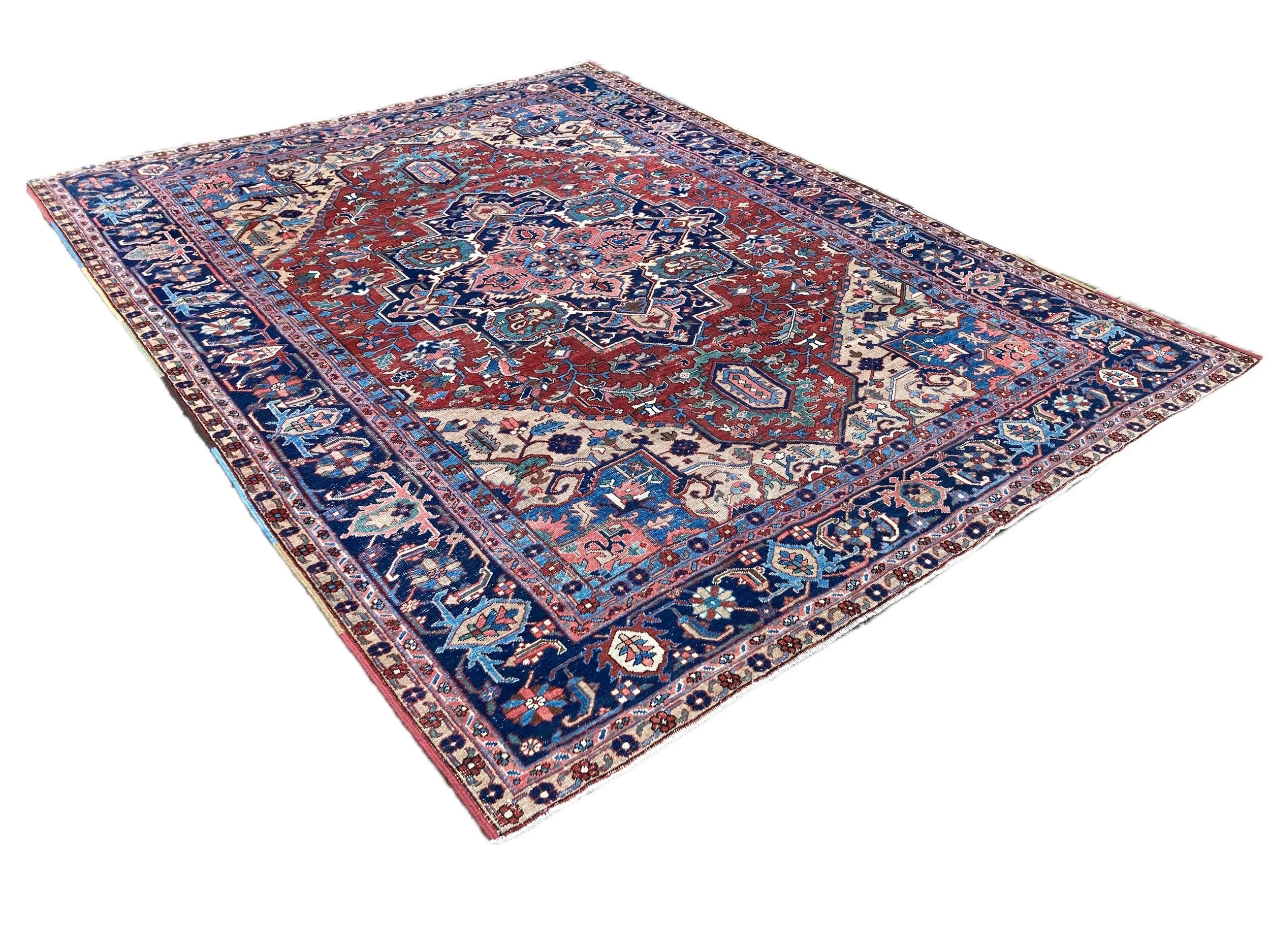22.12.00001_2 Antique Persian Heriz Carpet.JPG