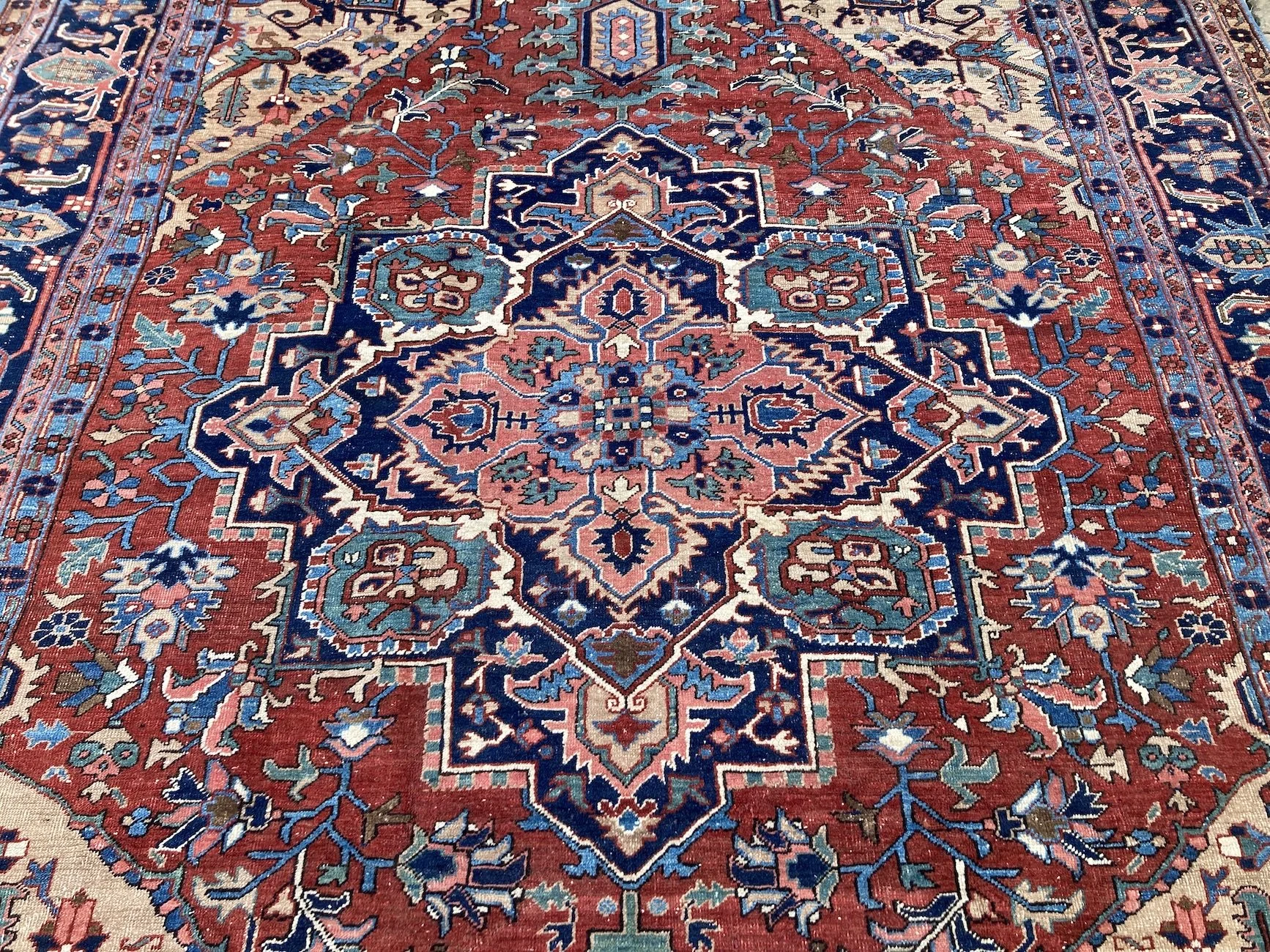 22.12.00001_4 Antique Persian Heriz Carpet.JPG