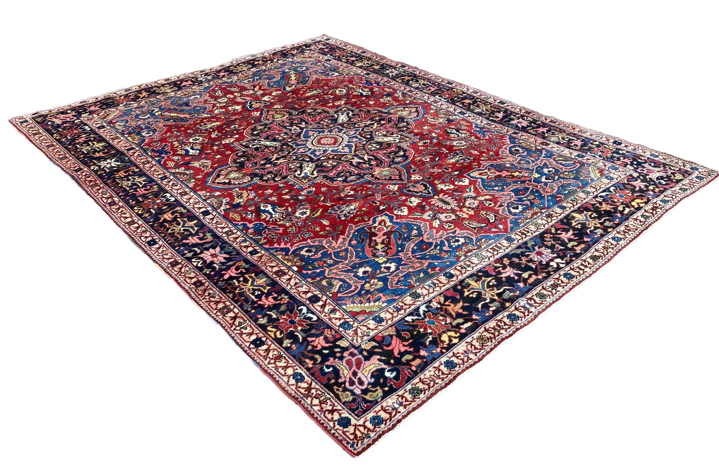 22.12.00007_2 Antique Persian Bakhtiar Carpet.JPG