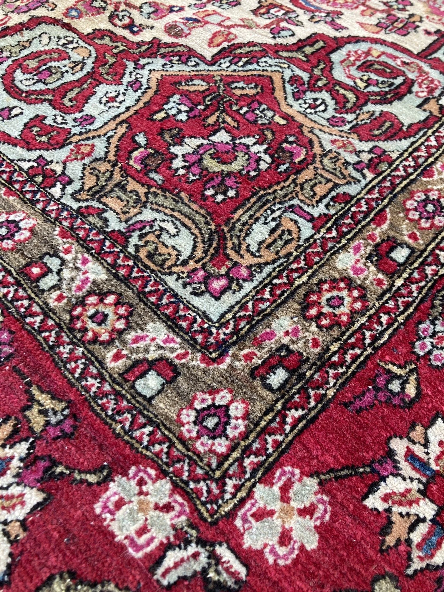 22.12.00016_6 Antique Persian Isfahan Rug.JPG