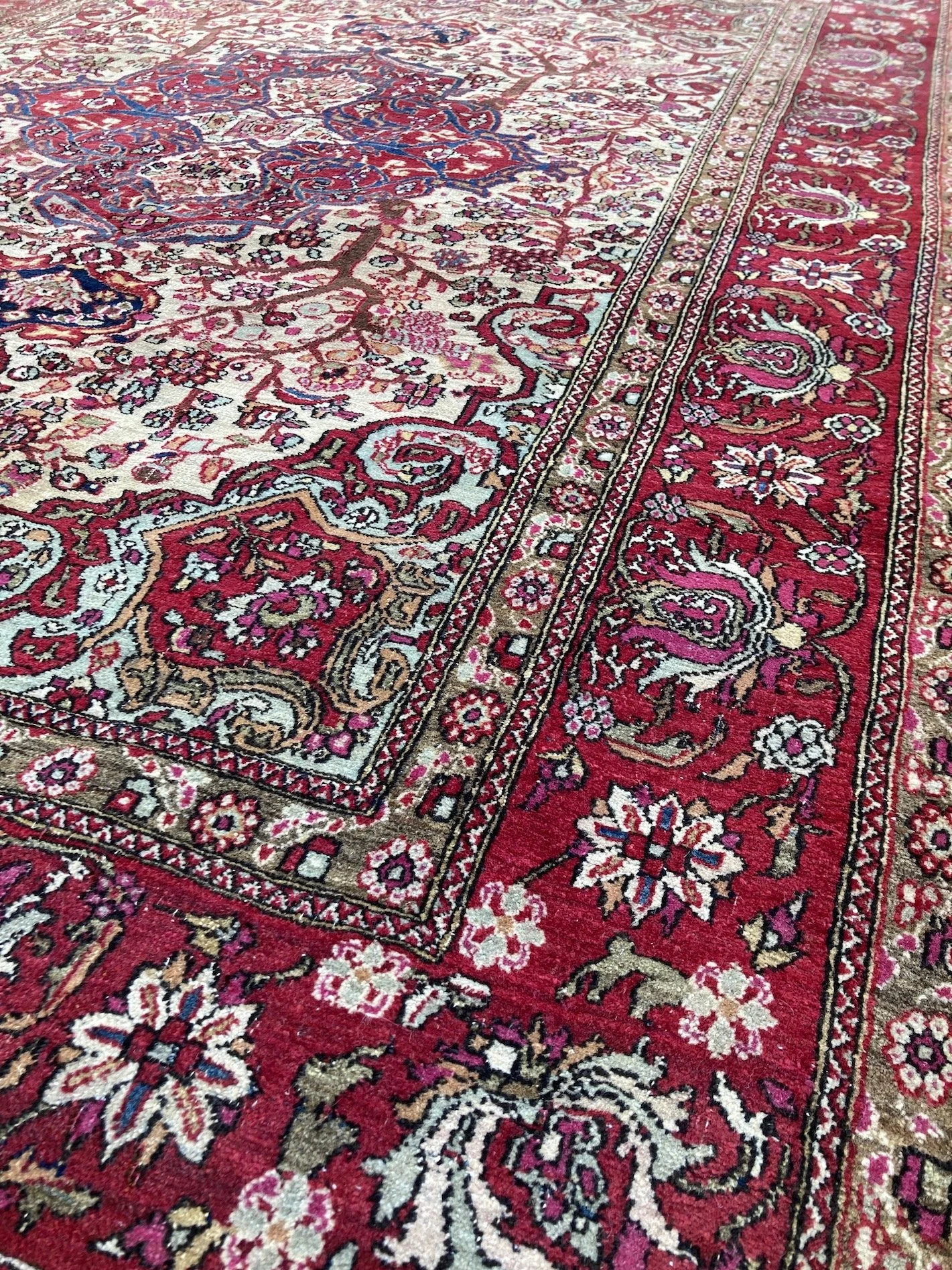 22.12.00016_5 Antique Persian Isfahan Rug.JPG