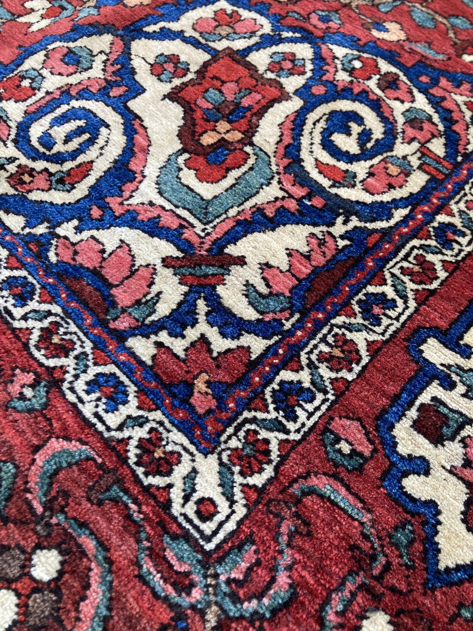 22.12.00017_6 Antique Persian Bakhtiar Rug.JPG