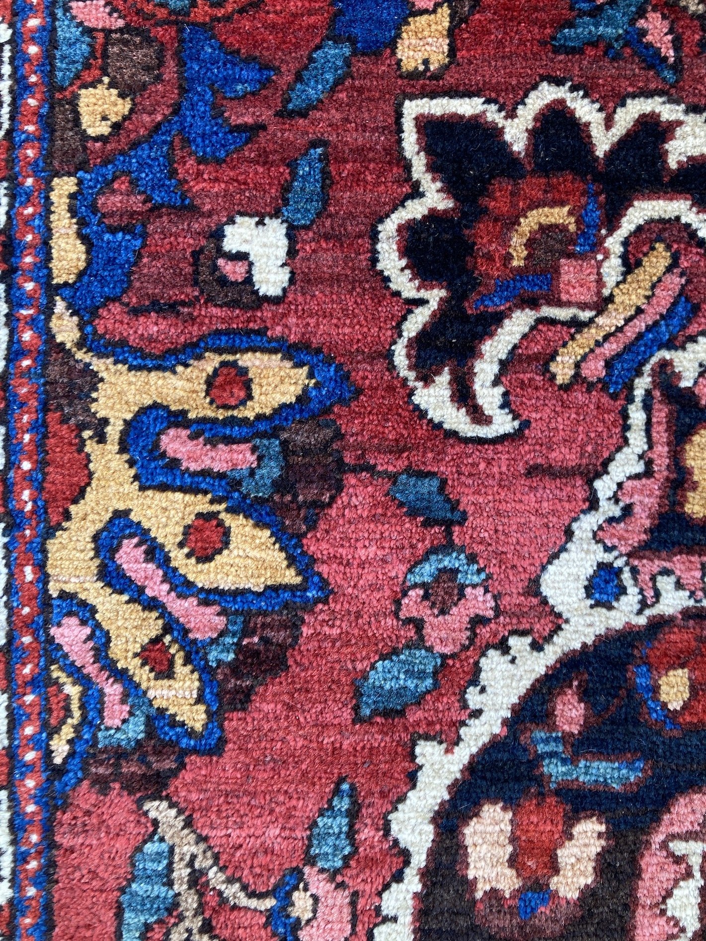 22.12.00017_11 Antique Persian Bakhtiar Rug.JPG
