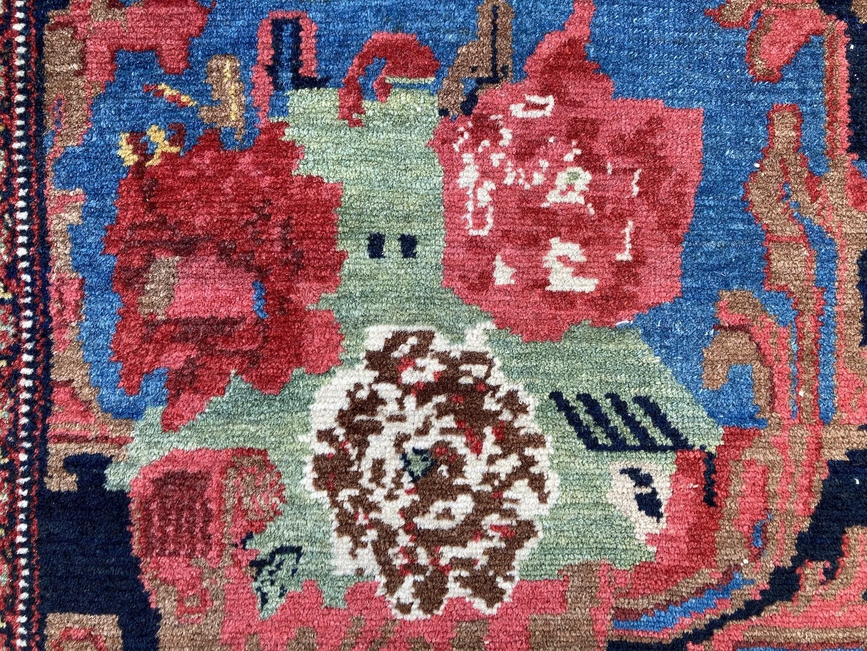 22.12.00019_10 Antique Persian Senneh Rug.JPG