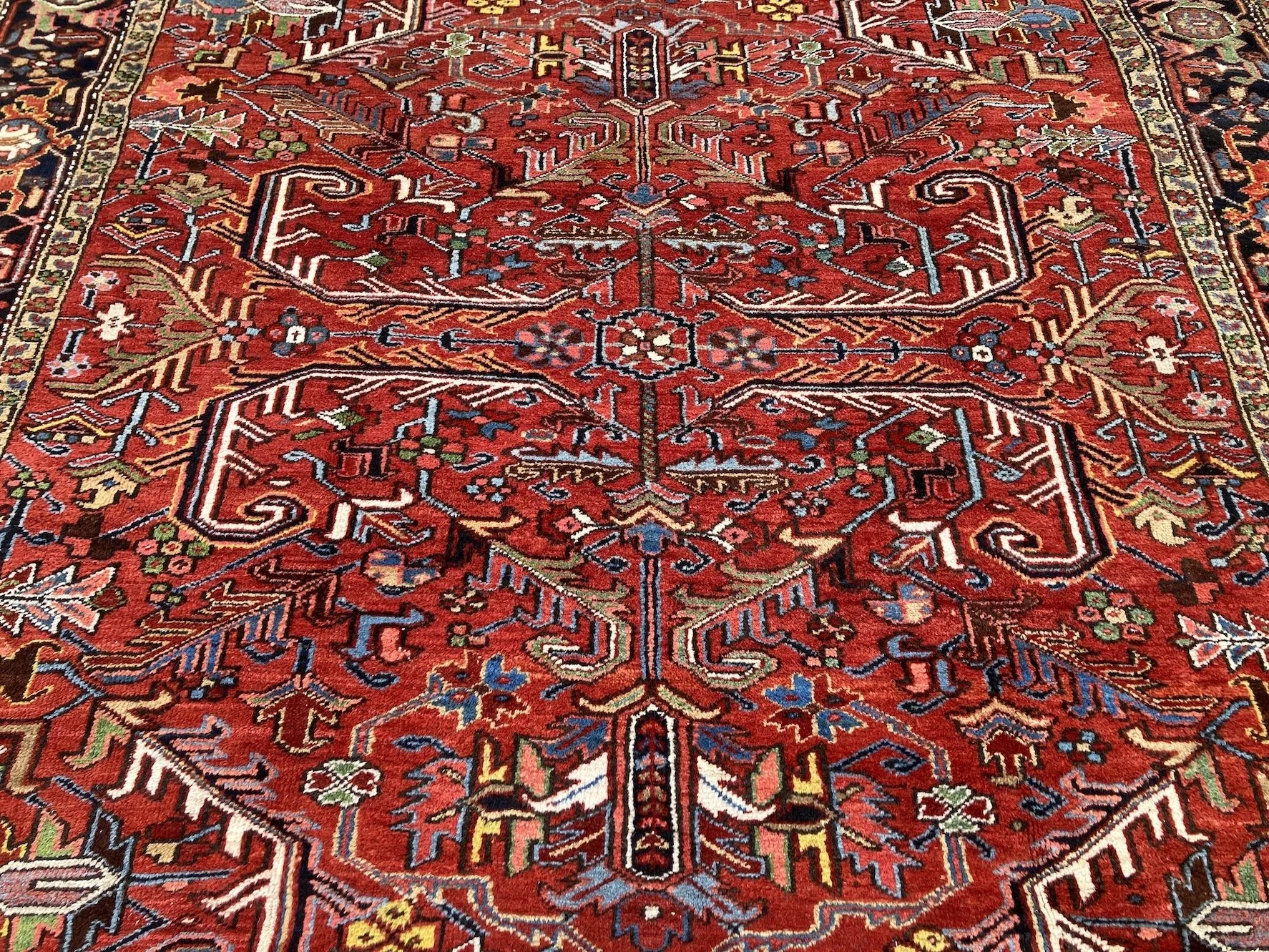 22.12.00011_4 Antique Persian Heriz Carpet.JPG