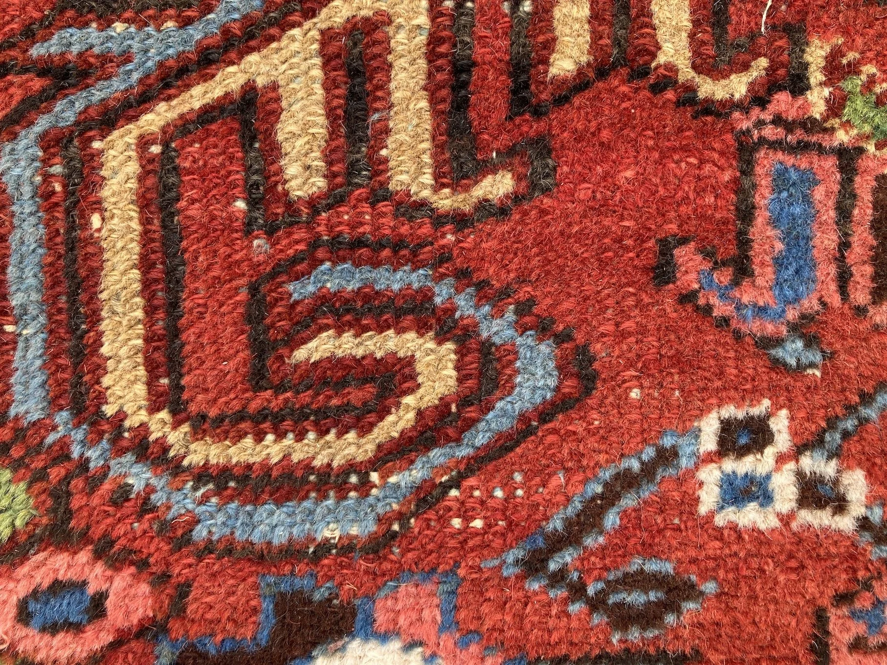 22.12.00011_13 Antique Persian Heriz Carpet.JPG