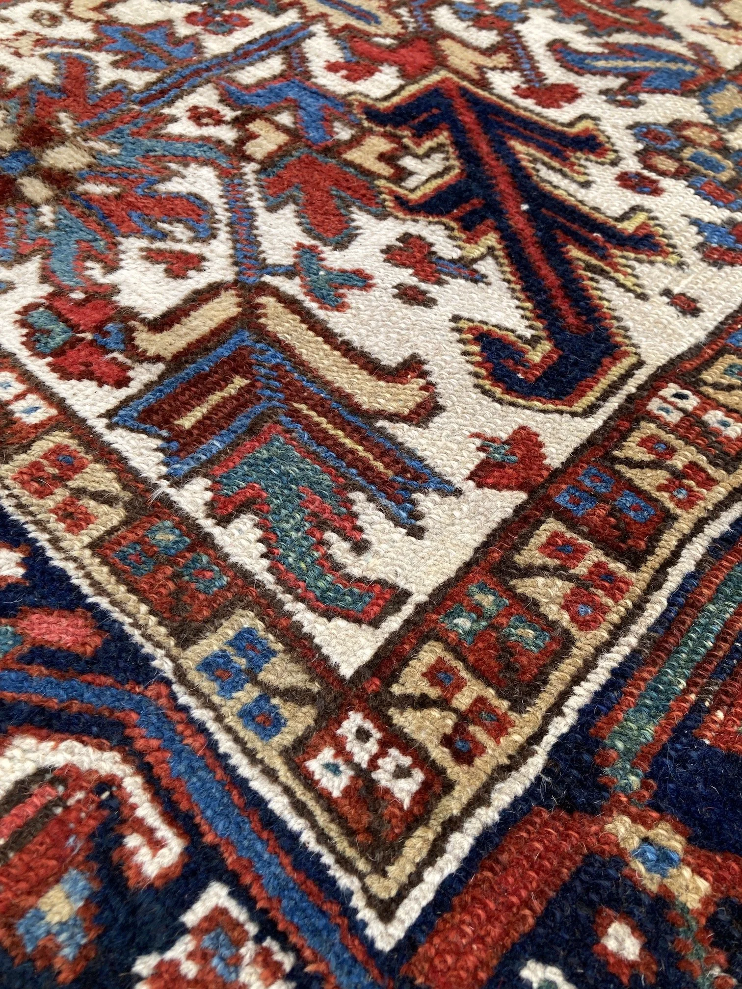22.12.00010_6 Antique Persian Heriz Carpet.JPG