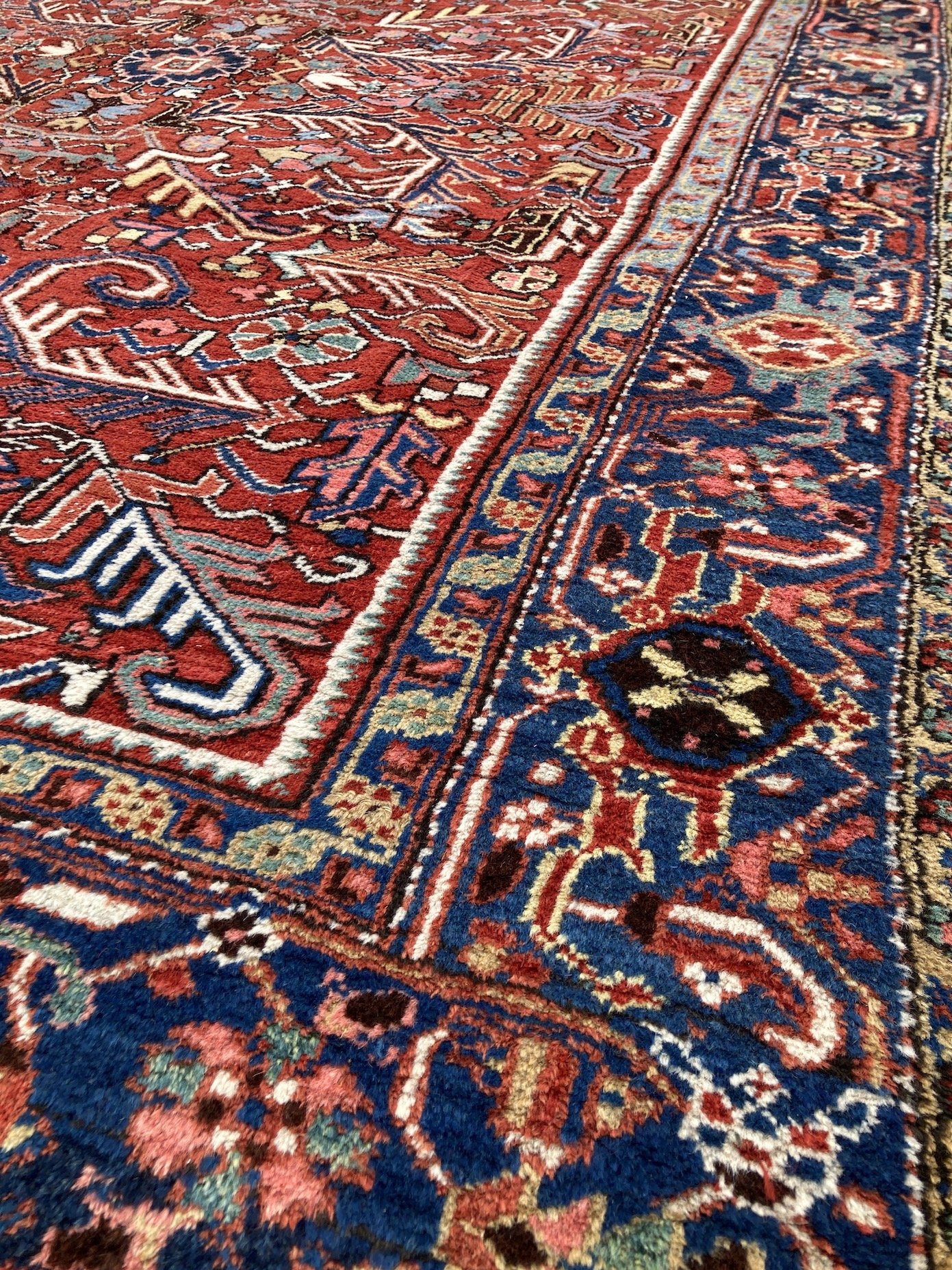 22.12.00009_5 Antique Persian Heriz Carpet.JPG